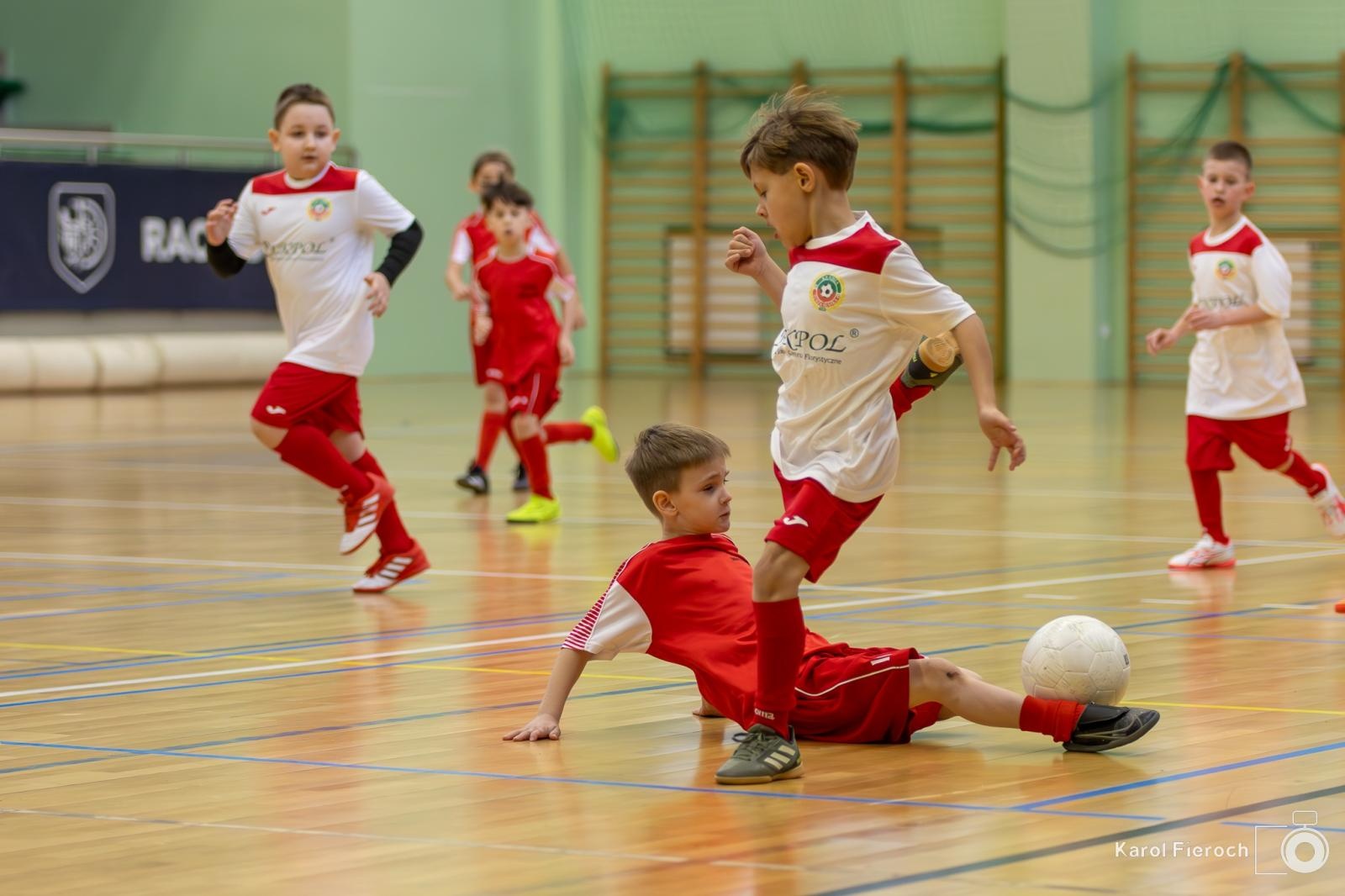 Zdjęcie w galerii na portalu naszwodzislaw.com: Młodzi zawodnicy rocznika 2015 rywalizowali w Raciborzu [FOTO] wiadomości z regionu