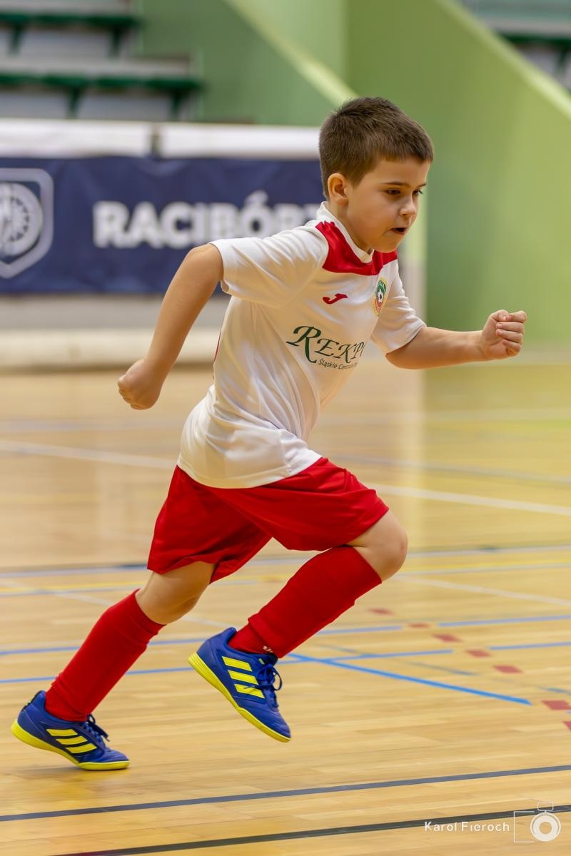 Zdjęcie w galerii na portalu naszwodzislaw.com: Młodzi zawodnicy rocznika 2015 rywalizowali w Raciborzu [FOTO] wiadomości z regionu