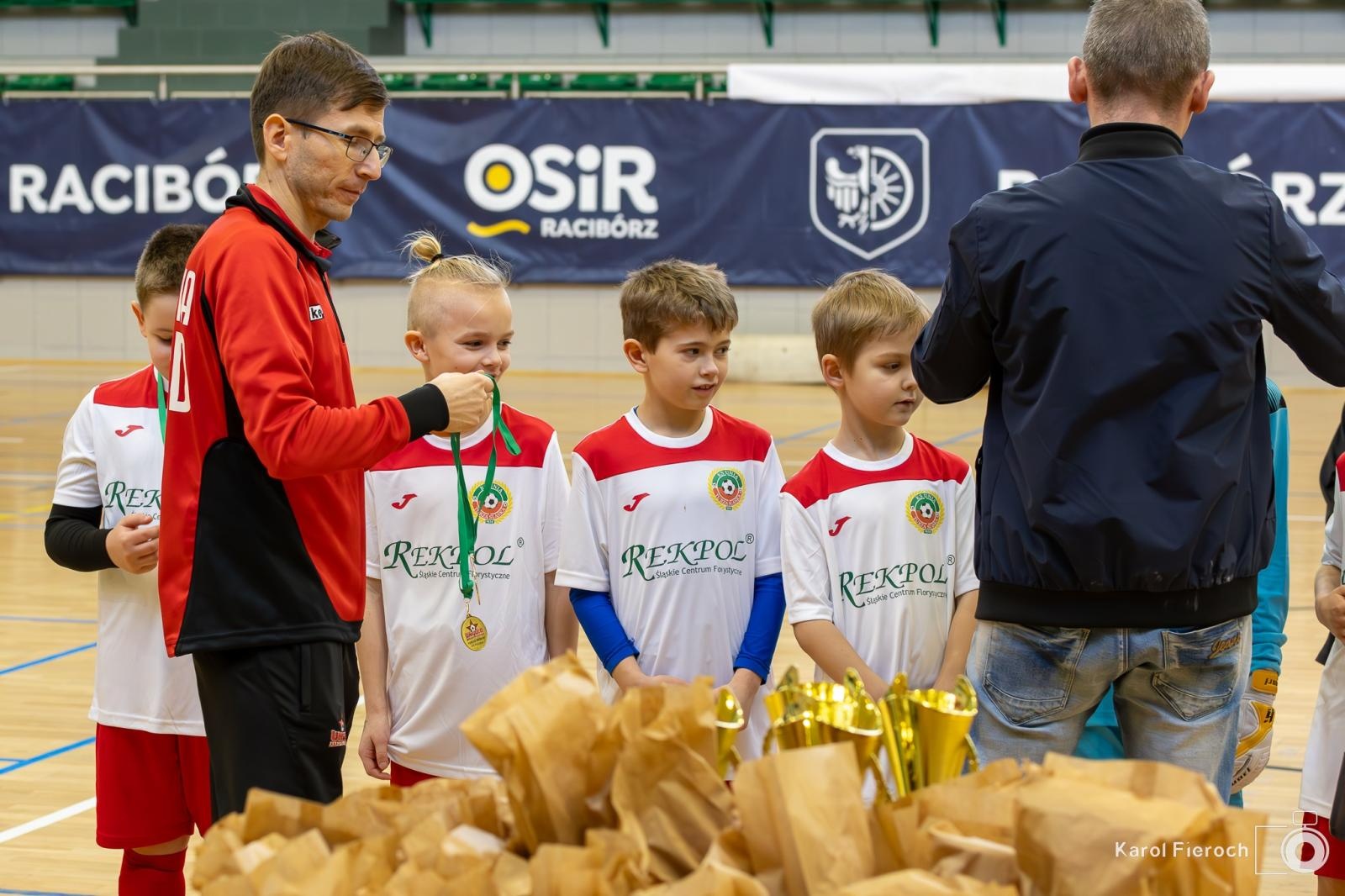 Zdjęcie w galerii na portalu naszwodzislaw.com: Młodzi zawodnicy rocznika 2015 rywalizowali w Raciborzu [FOTO] wiadomości z regionu