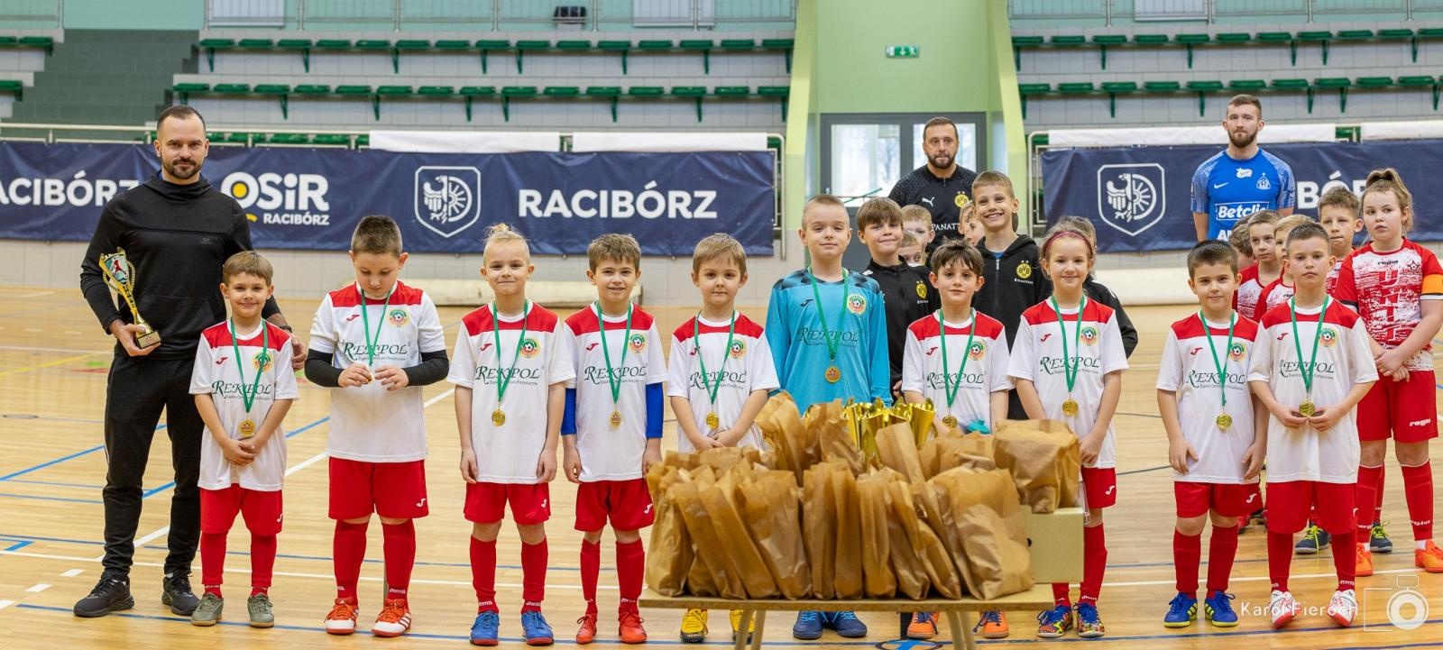 Zdjęcie w galerii na portalu naszwodzislaw.com: Młodzi zawodnicy rocznika 2015 rywalizowali w Raciborzu [FOTO] wiadomości z regionu