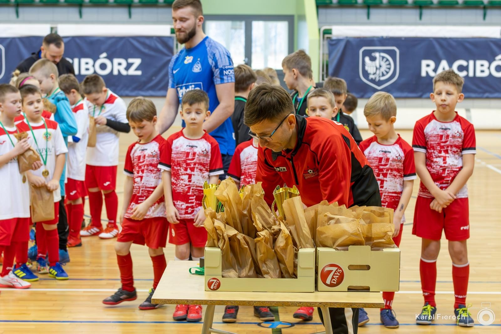 Zdjęcie w galerii na portalu naszwodzislaw.com: Młodzi zawodnicy rocznika 2015 rywalizowali w Raciborzu [FOTO] wiadomości z regionu