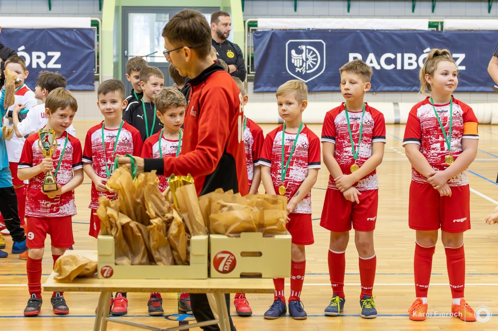 Zdjęcie w galerii na portalu naszwodzislaw.com: Młodzi zawodnicy rocznika 2015 rywalizowali w Raciborzu [FOTO] wiadomości z regionu