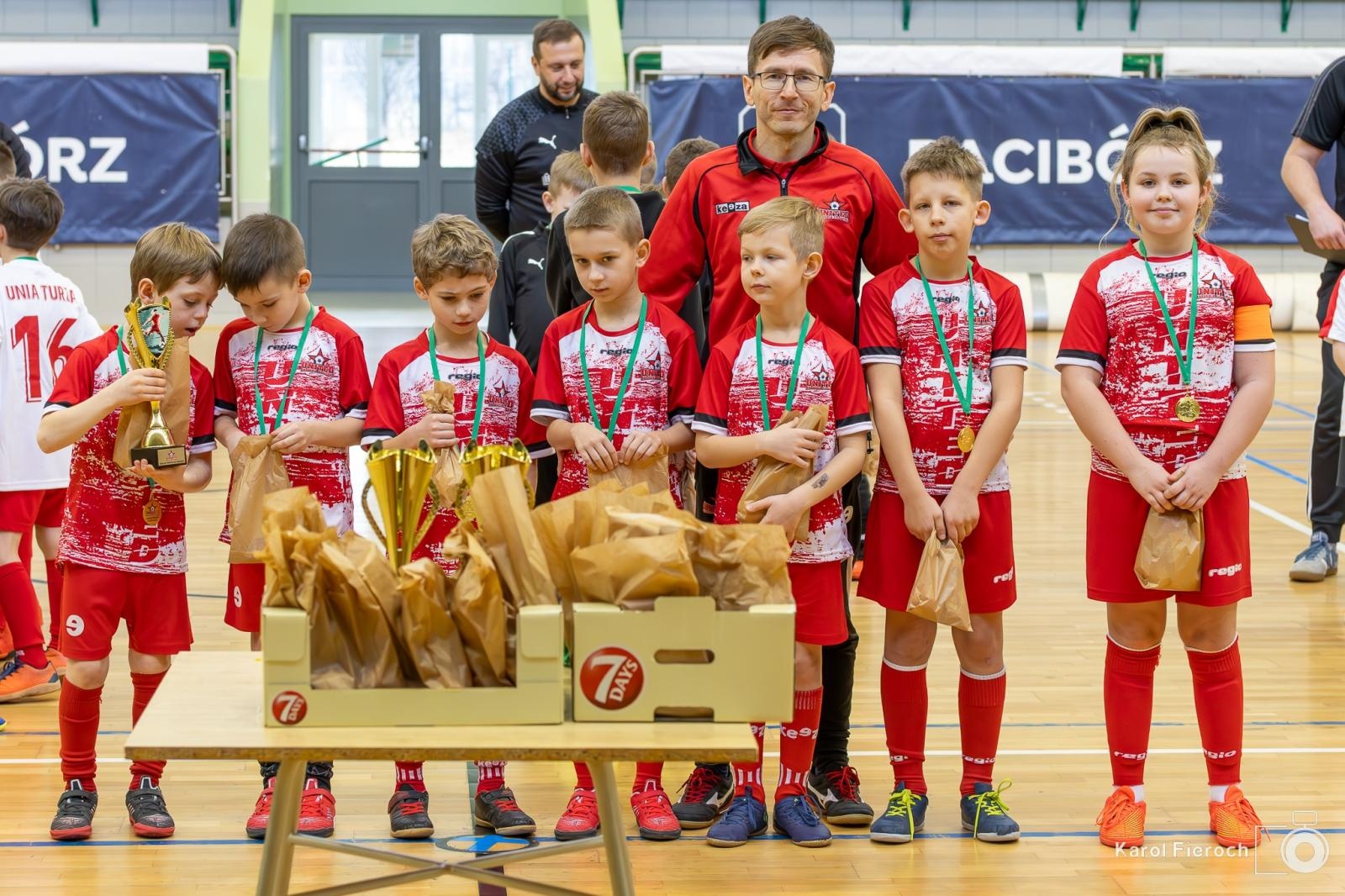 Zdjęcie w galerii na portalu naszwodzislaw.com: Młodzi zawodnicy rocznika 2015 rywalizowali w Raciborzu [FOTO] wiadomości z regionu