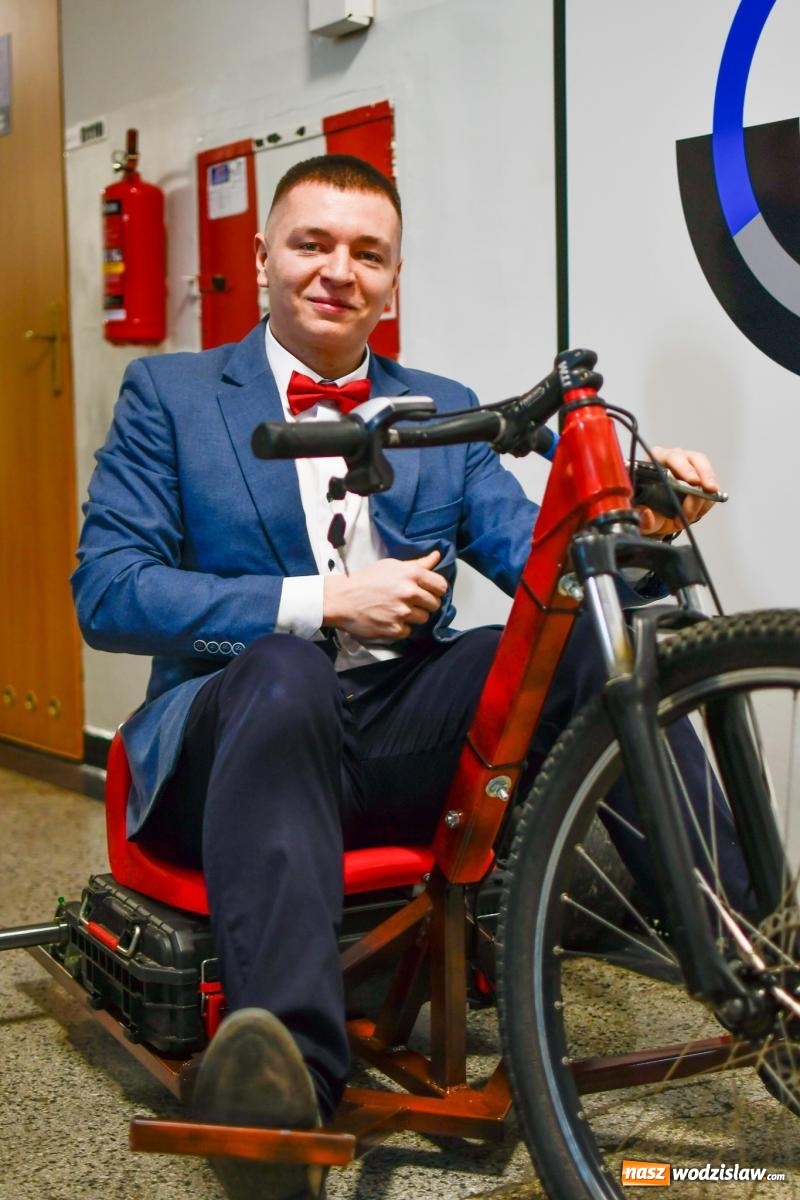 Zdjęcie w galerii na portalu naszwodzislaw.com: Rektor raciborskiej ANS: jesteście architektami nowoczesnego społeczeństwa wiadomości z regionu