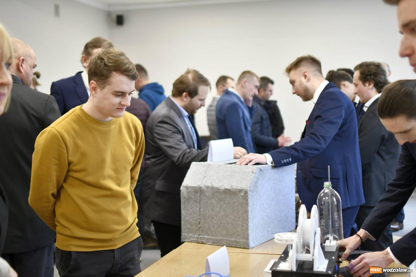 Zdjęcie w galerii na portalu naszwodzislaw.com: Rektor raciborskiej ANS: jesteście architektami nowoczesnego społeczeństwa wiadomości z regionu