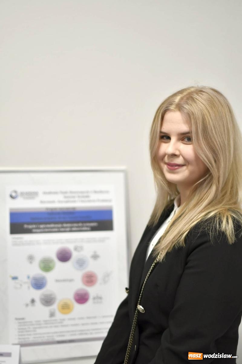 Zdjęcie w galerii na portalu naszwodzislaw.com: Rektor raciborskiej ANS: jesteście architektami nowoczesnego społeczeństwa wiadomości z regionu