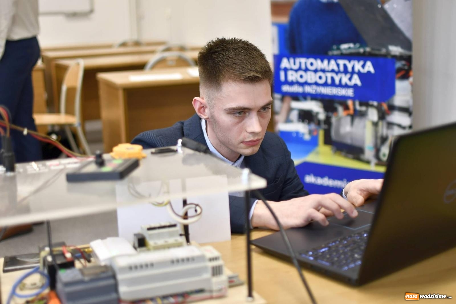 Zdjęcie w galerii na portalu naszwodzislaw.com: Rektor raciborskiej ANS: jesteście architektami nowoczesnego społeczeństwa wiadomości z regionu