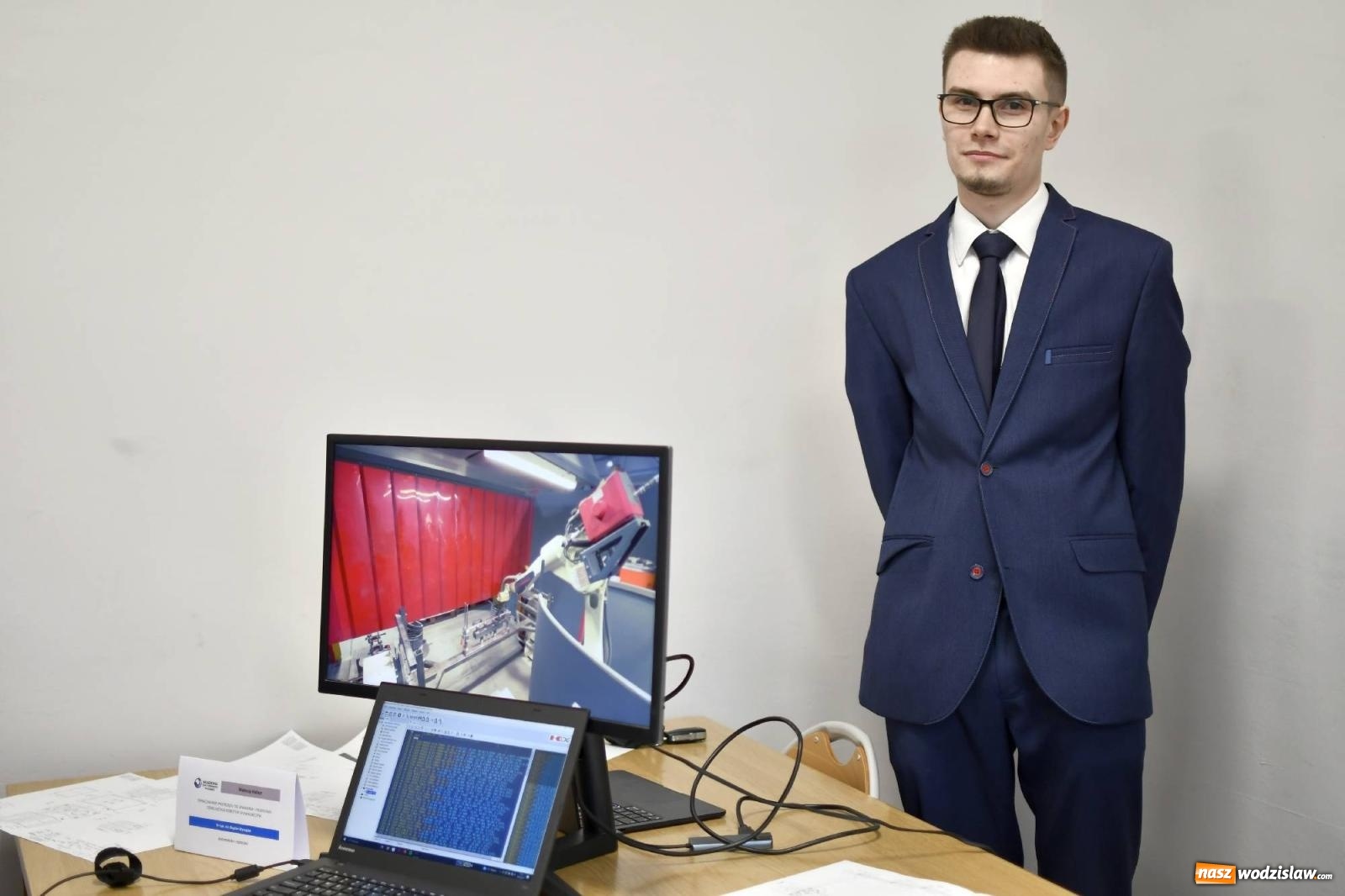 Zdjęcie w galerii na portalu naszwodzislaw.com: Rektor raciborskiej ANS: jesteście architektami nowoczesnego społeczeństwa wiadomości z regionu