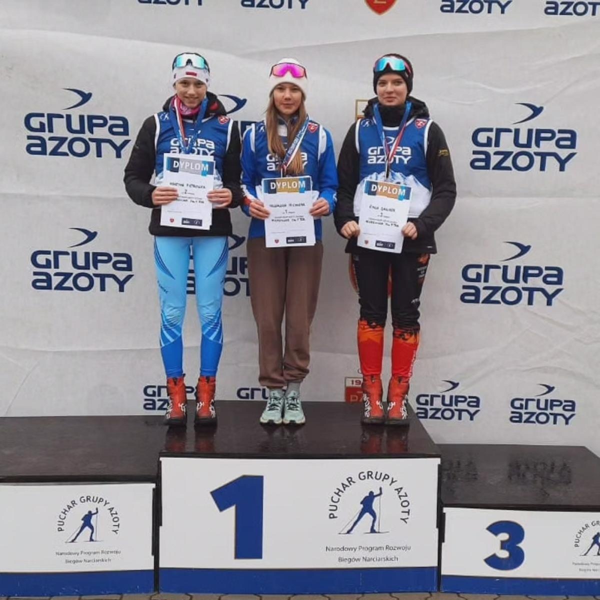 Zdjęcie w galerii na portalu naszwodzislaw.com: Narciarze KS Ski Team z medalami mistrzostw Polski w Ptaszkowej wiadomości z regionu