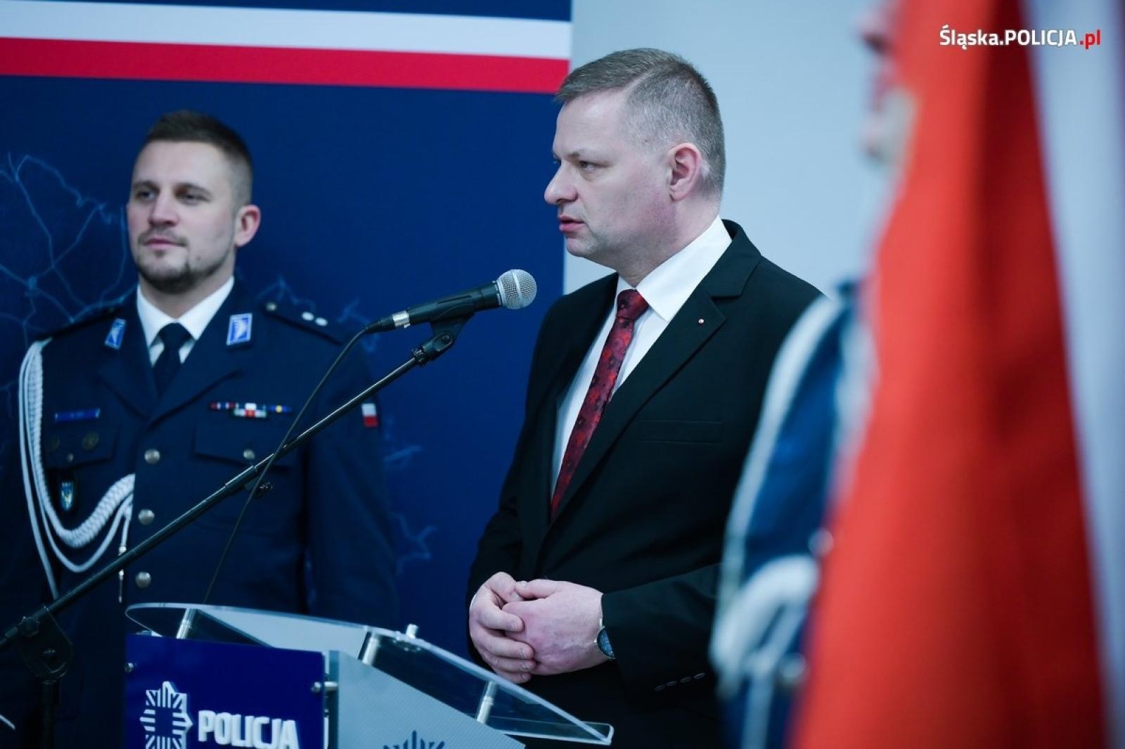 Zdjęcie w galerii na portalu naszwodzislaw.com: Uroczyste pożegnanie Pierwszego Zastępcy Komendanta Wojewódzkiego Policji w Katowicach   wiadomości z regionu