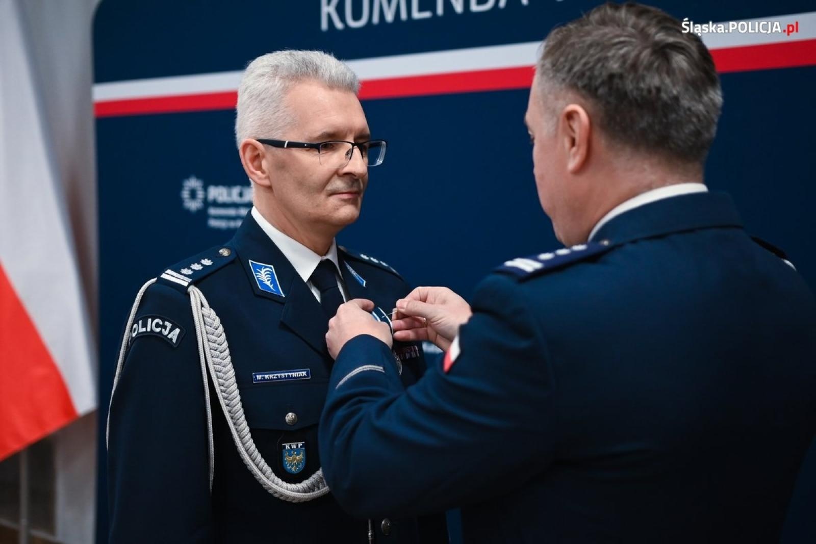 Zdjęcie w galerii na portalu naszwodzislaw.com: Uroczyste pożegnanie Pierwszego Zastępcy Komendanta Wojewódzkiego Policji w Katowicach   wiadomości z regionu