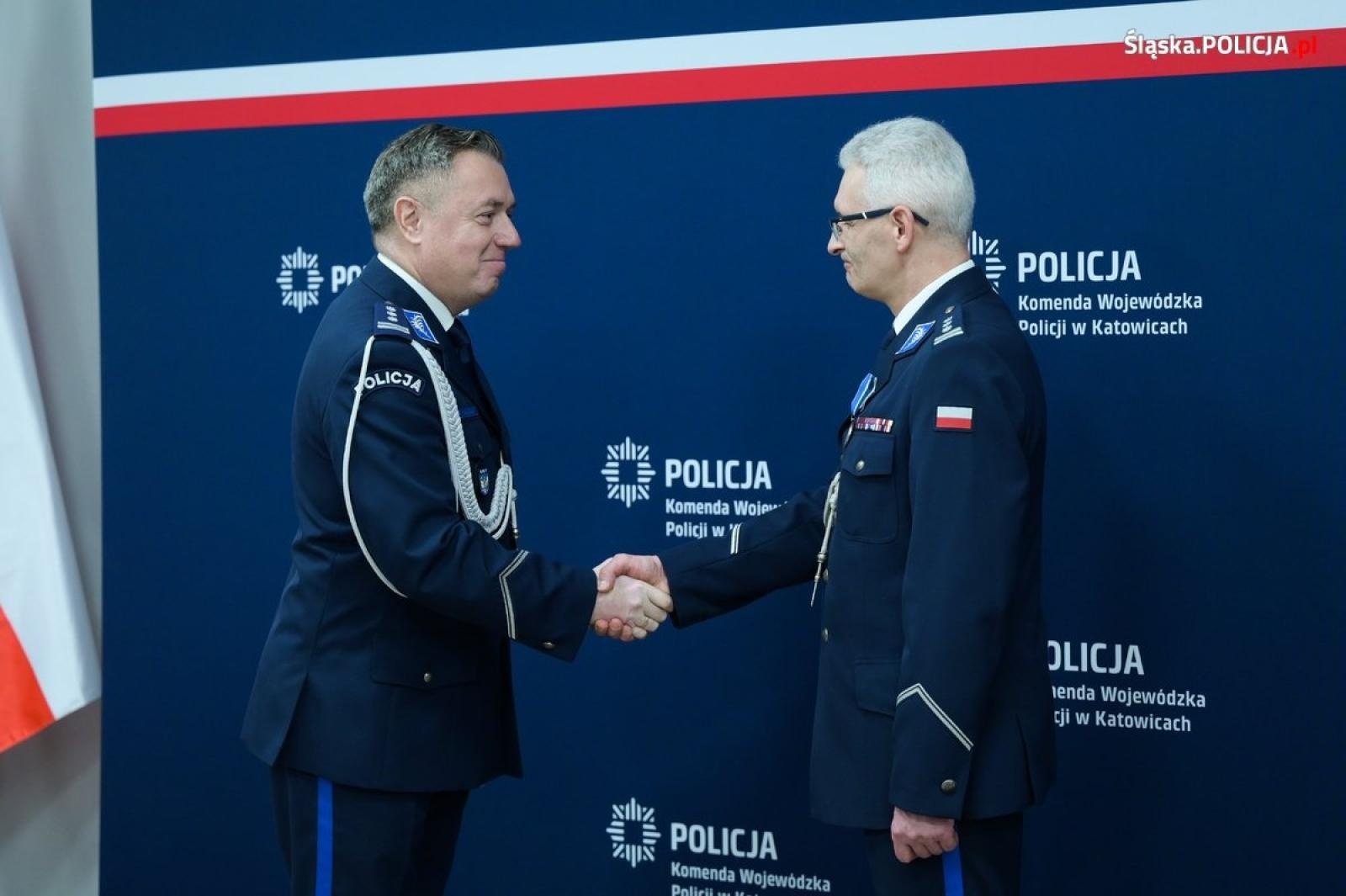 Zdjęcie w galerii na portalu naszwodzislaw.com: Uroczyste pożegnanie Pierwszego Zastępcy Komendanta Wojewódzkiego Policji w Katowicach   wiadomości z regionu