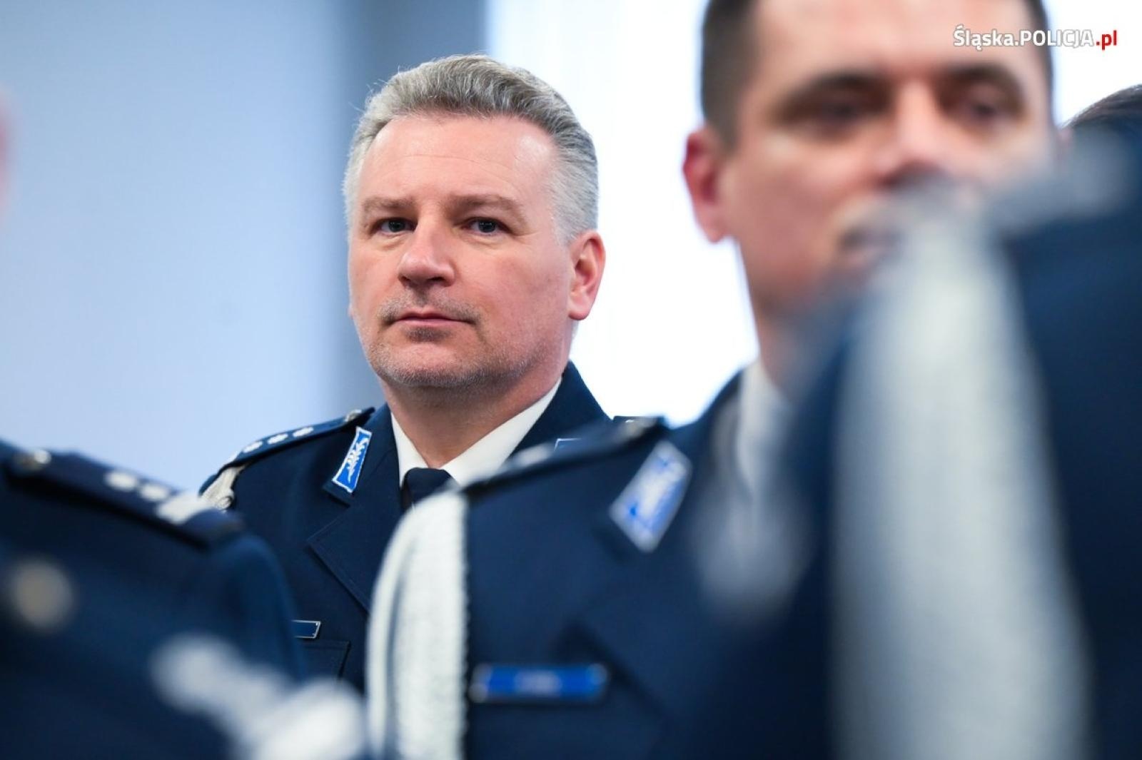 Zdjęcie w galerii na portalu naszwodzislaw.com: Uroczyste pożegnanie Pierwszego Zastępcy Komendanta Wojewódzkiego Policji w Katowicach   wiadomości z regionu