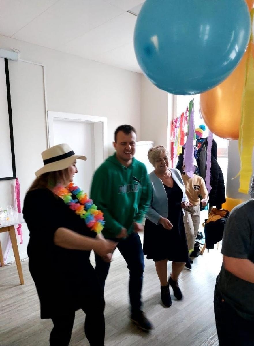 Zdjęcie w galerii na portalu naszwodzislaw.com: Kinderbal w Oazie Aktywności na zakończenie zimowych ferii wiadomości z regionu