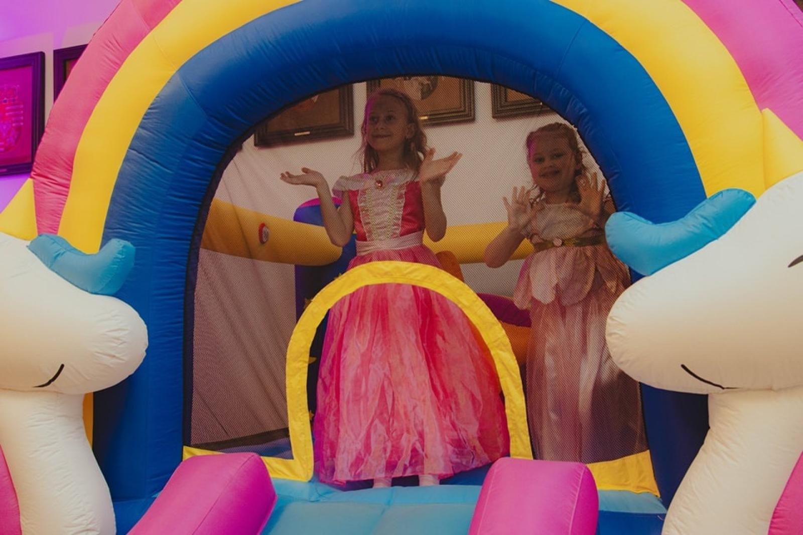 Zdjęcie w galerii na portalu naszwodzislaw.com: Tłumy bawiły się na balu księżnej Konstancji w Wodzisławiu Śląskim [FOTO] wiadomości z regionu