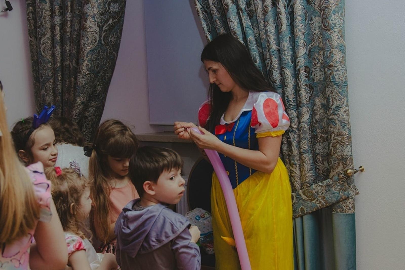 Zdjęcie w galerii na portalu naszwodzislaw.com: Tłumy bawiły się na balu księżnej Konstancji w Wodzisławiu Śląskim [FOTO] wiadomości z regionu