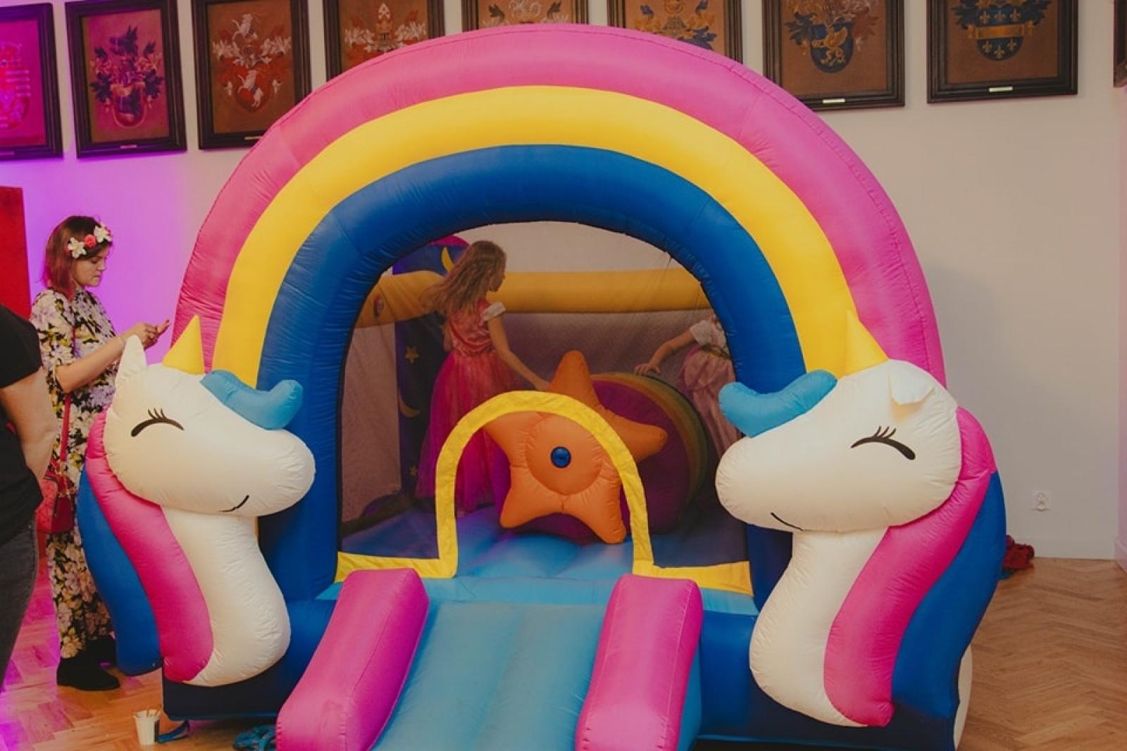 Zdjęcie w galerii na portalu naszwodzislaw.com: Tłumy bawiły się na balu księżnej Konstancji w Wodzisławiu Śląskim [FOTO] wiadomości z regionu