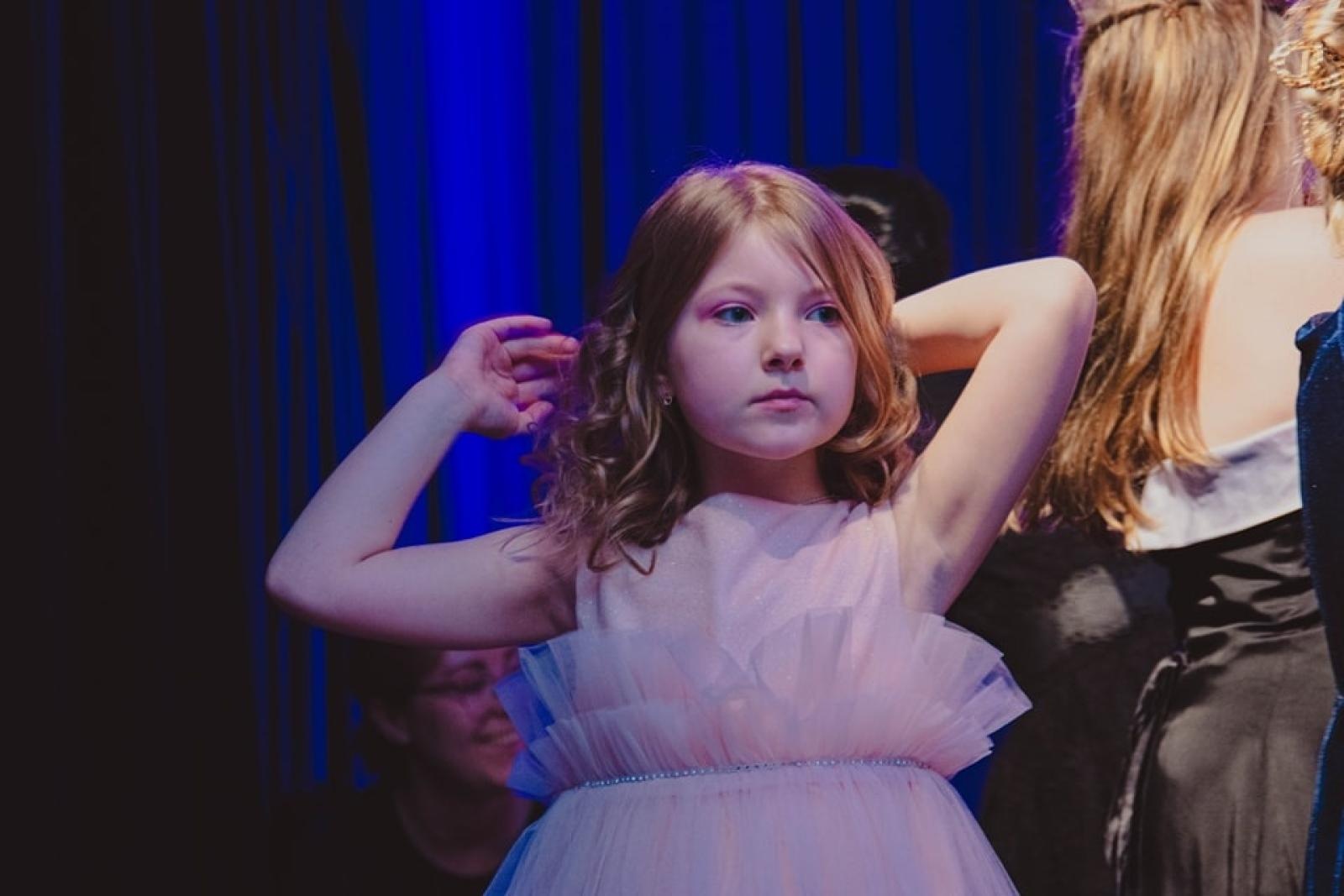 Zdjęcie w galerii na portalu naszwodzislaw.com: Tłumy bawiły się na balu księżnej Konstancji w Wodzisławiu Śląskim [FOTO] wiadomości z regionu