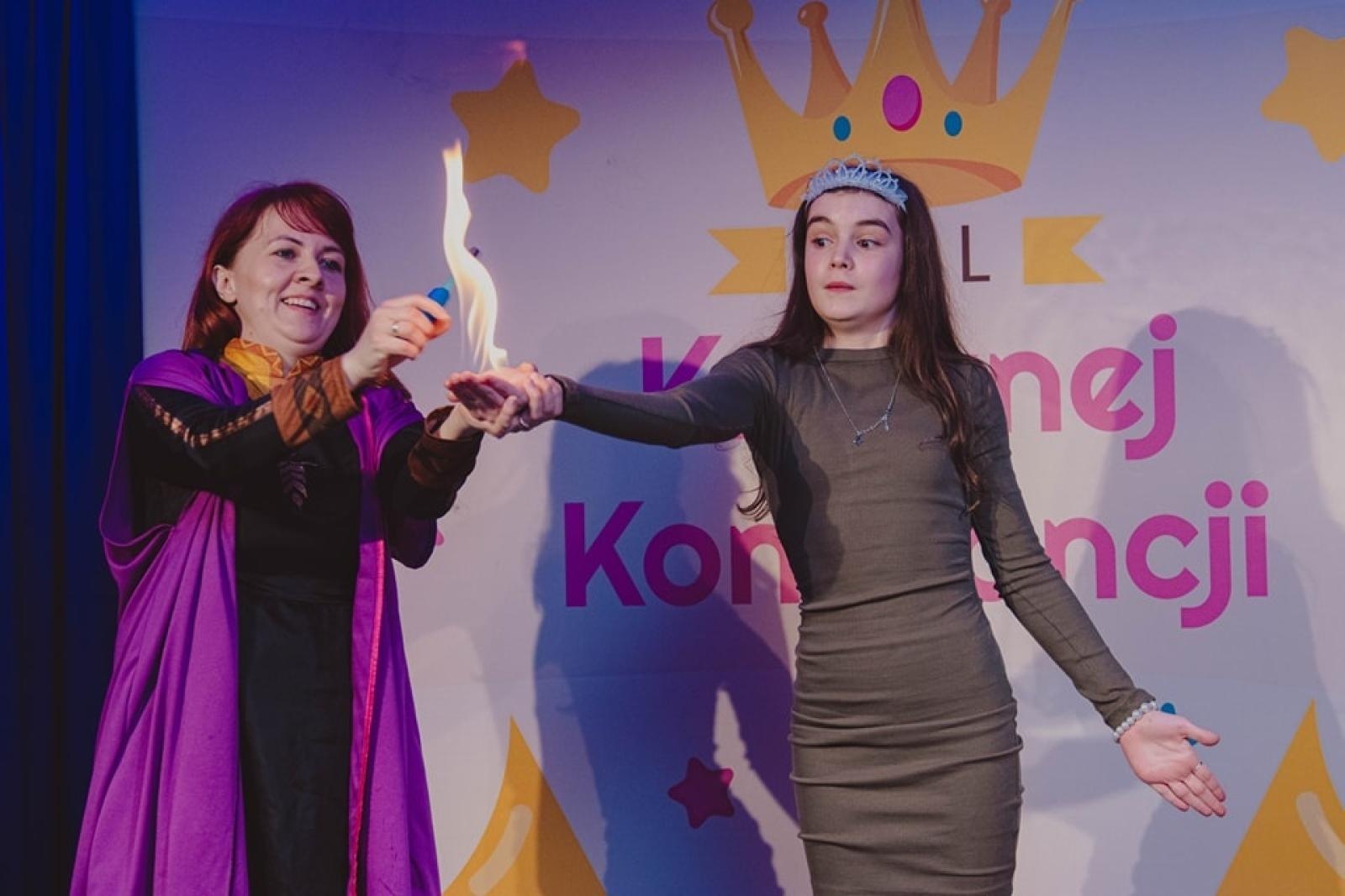 Zdjęcie w galerii na portalu naszwodzislaw.com: Tłumy bawiły się na balu księżnej Konstancji w Wodzisławiu Śląskim [FOTO] wiadomości z regionu