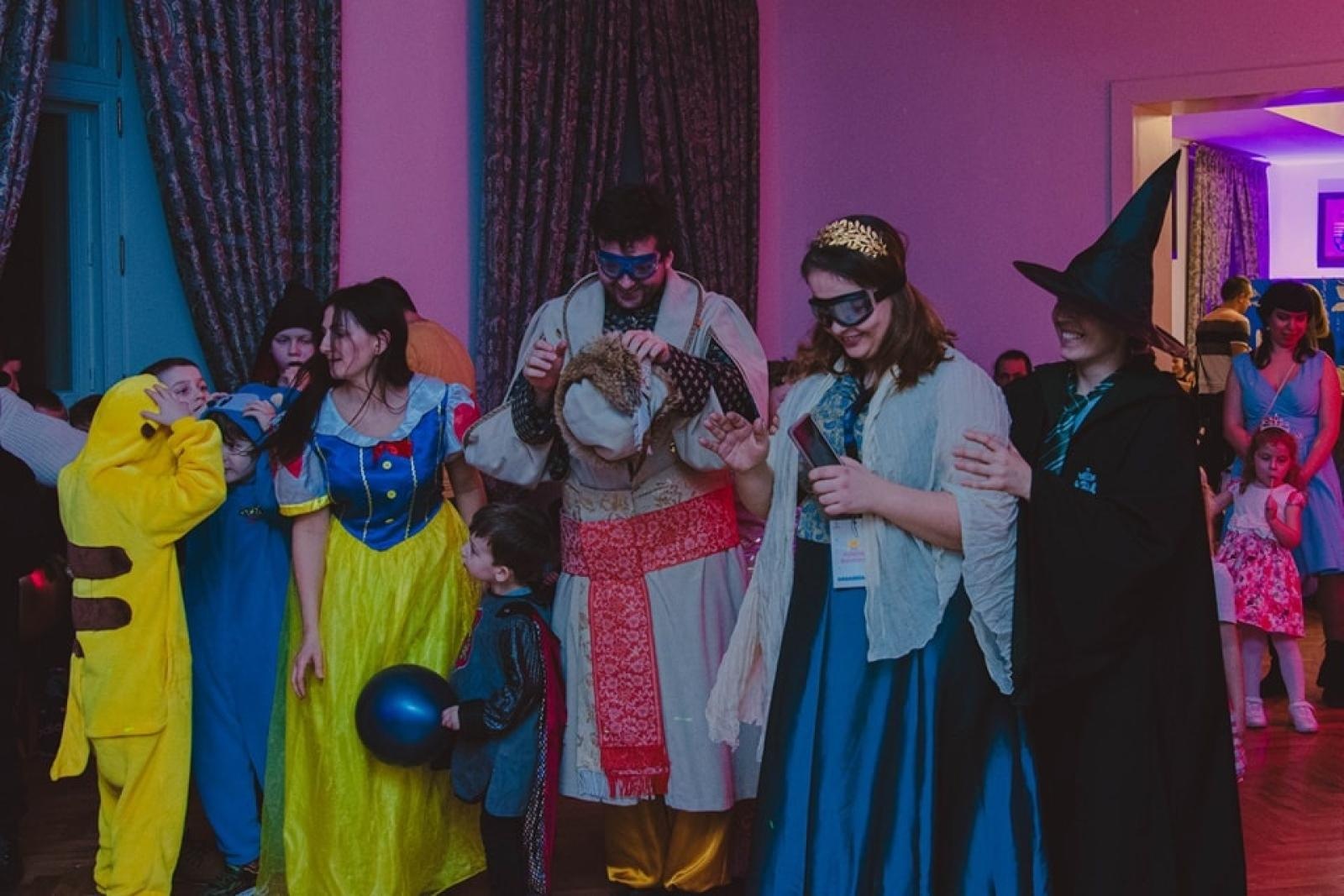 Zdjęcie w galerii na portalu naszwodzislaw.com: Tłumy bawiły się na balu księżnej Konstancji w Wodzisławiu Śląskim [FOTO] wiadomości z regionu