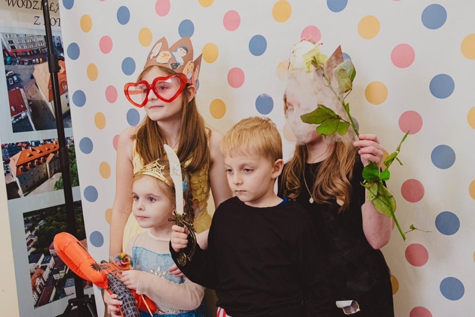 Zdjęcie w galerii na portalu naszwodzislaw.com: Tłumy bawiły się na balu księżnej Konstancji w Wodzisławiu Śląskim [FOTO] wiadomości z regionu