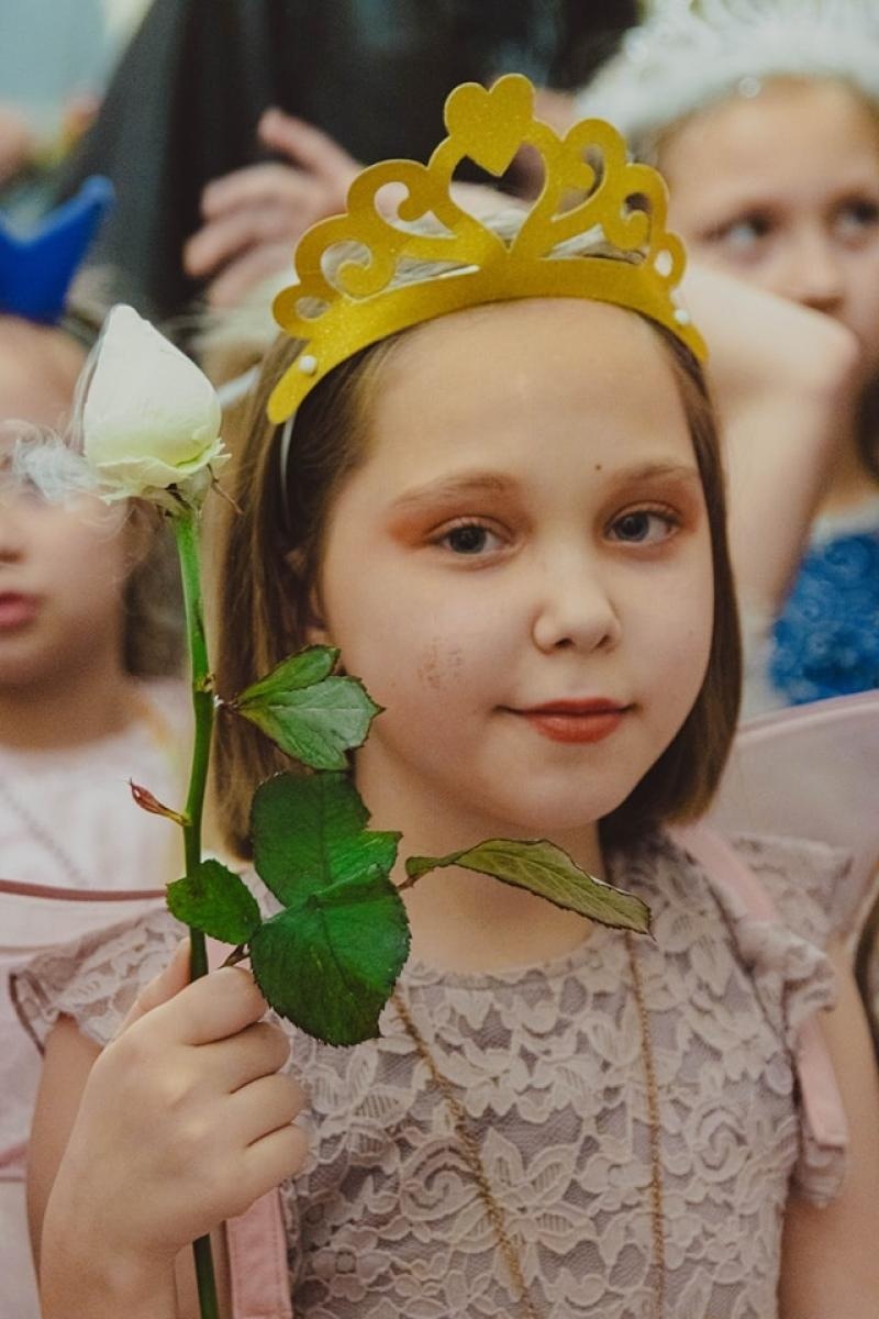 Zdjęcie w galerii na portalu naszwodzislaw.com: Tłumy bawiły się na balu księżnej Konstancji w Wodzisławiu Śląskim [FOTO] wiadomości z regionu
