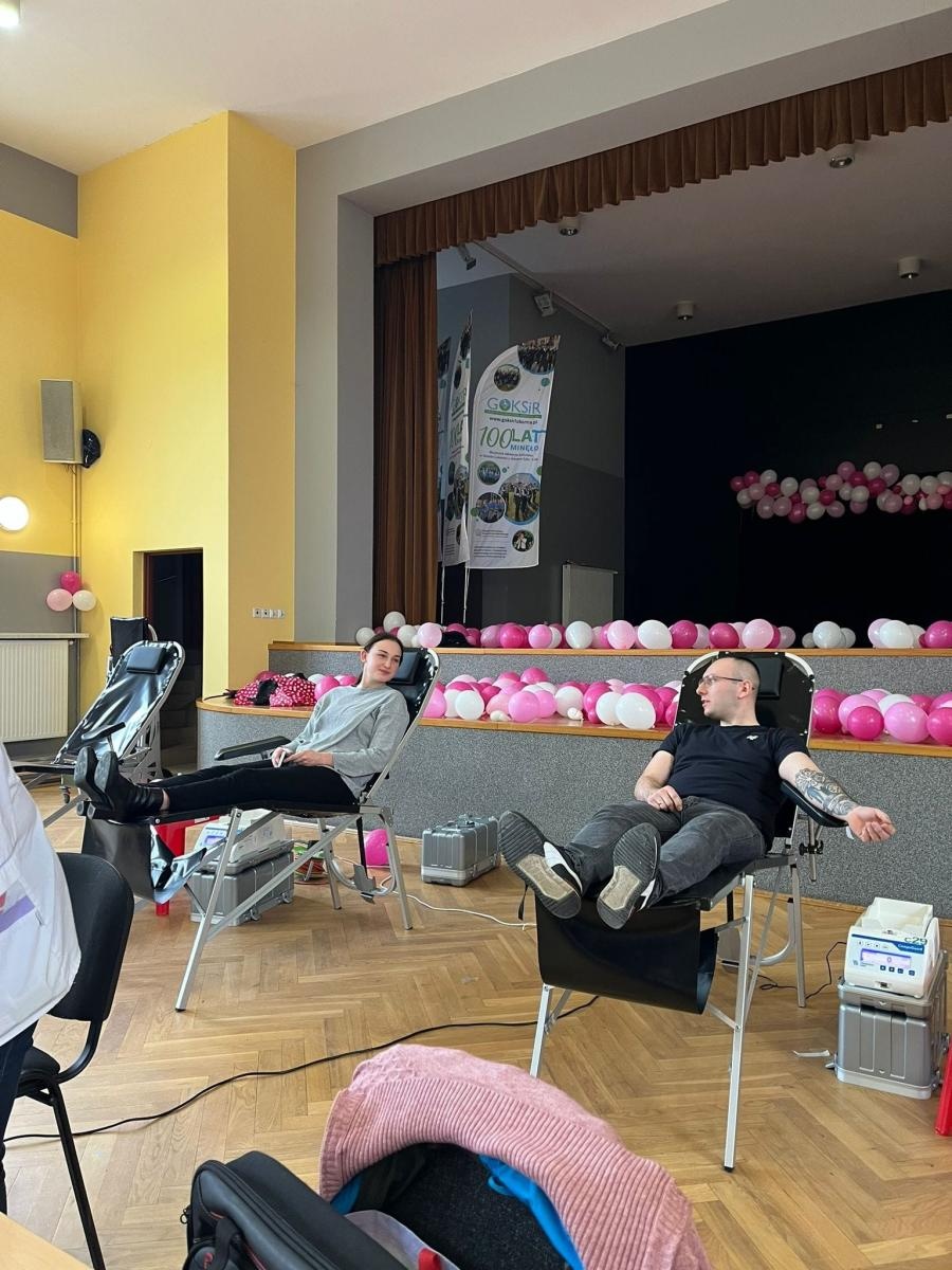 Zdjęcie w galerii na portalu naszwodzislaw.com: Zbiórka krwi i kiermasz dla Filipka w Syryni wiadomości z regionu