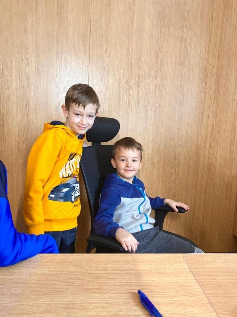 Zdjęcie w galerii na portalu naszwodzislaw.com: Dzieciaki opanowały urząd w Rydułtowach [FOTO] wiadomości z regionu