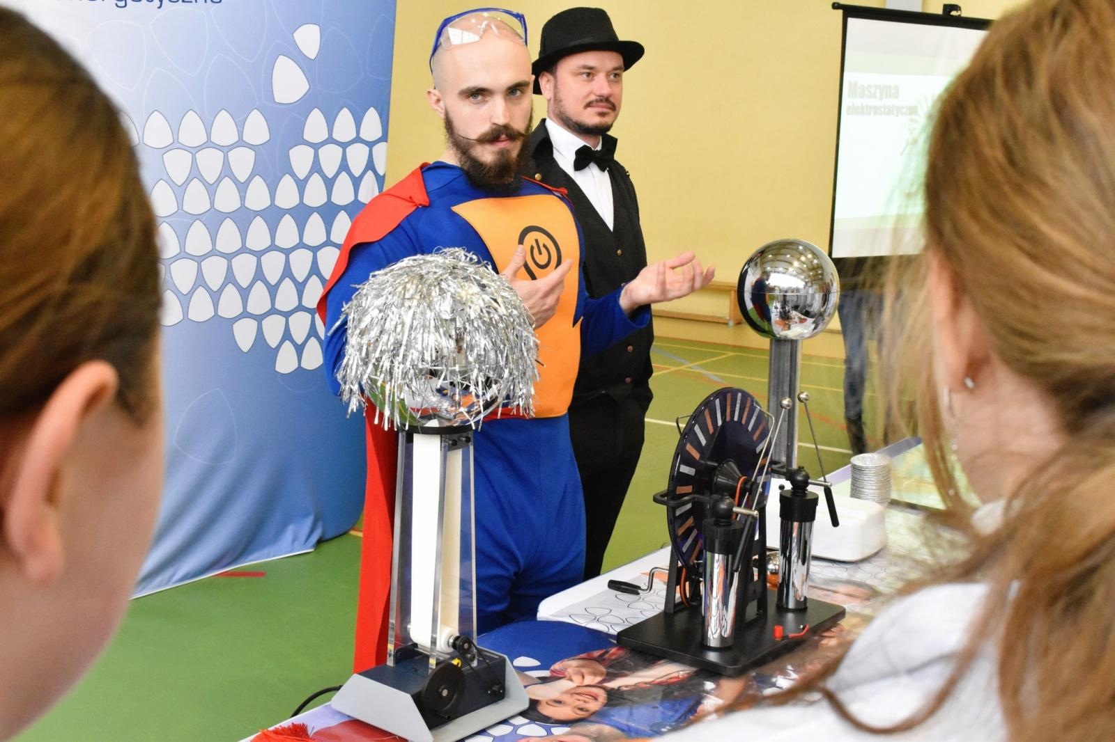 Zdjęcie w galerii na portalu naszwodzislaw.com: Godów. Akademia Mocy w gminnych szkołach wiadomości z regionu