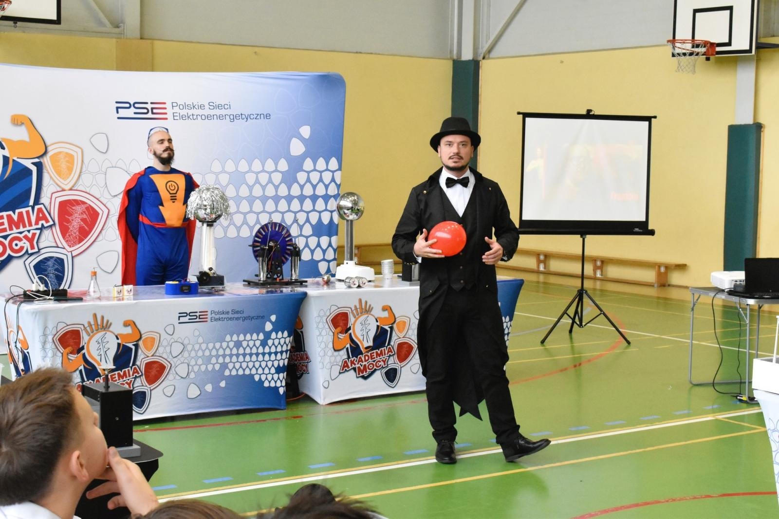 Zdjęcie w galerii na portalu naszwodzislaw.com: Godów. Akademia Mocy w gminnych szkołach wiadomości z regionu