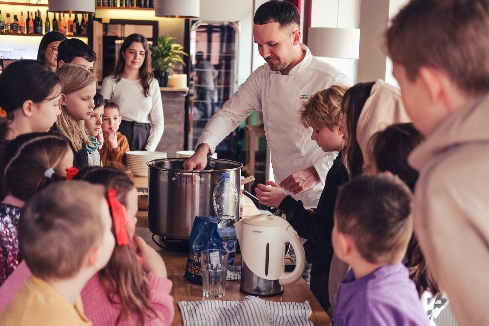 Zdjęcie w galerii na portalu naszwodzislaw.com: Akcja Zima z WCK dobiegła końca wiadomości z regionu