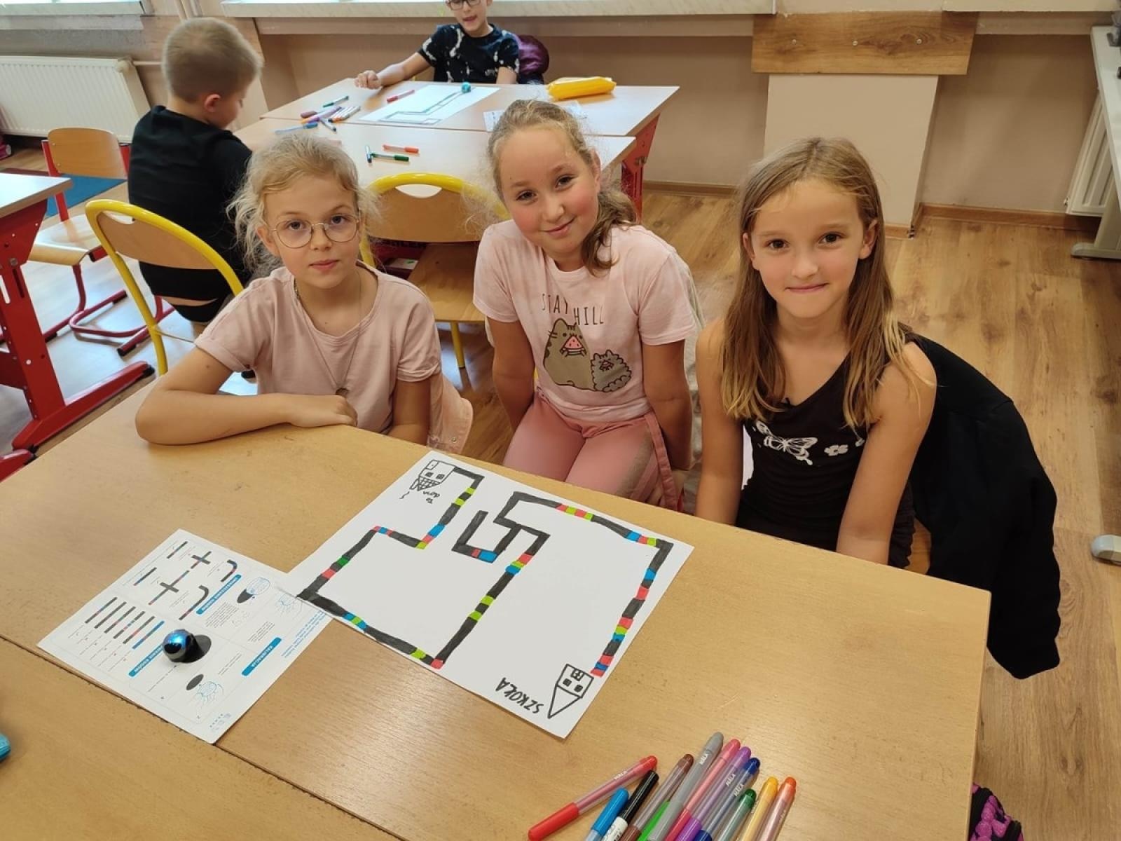 Zdjęcie w galerii na portalu naszwodzislaw.com: Żyję zdrowo, ciekawie i kolorowo bez uzależnień. Projekt profilaktyczny w SP1 wiadomości z regionu