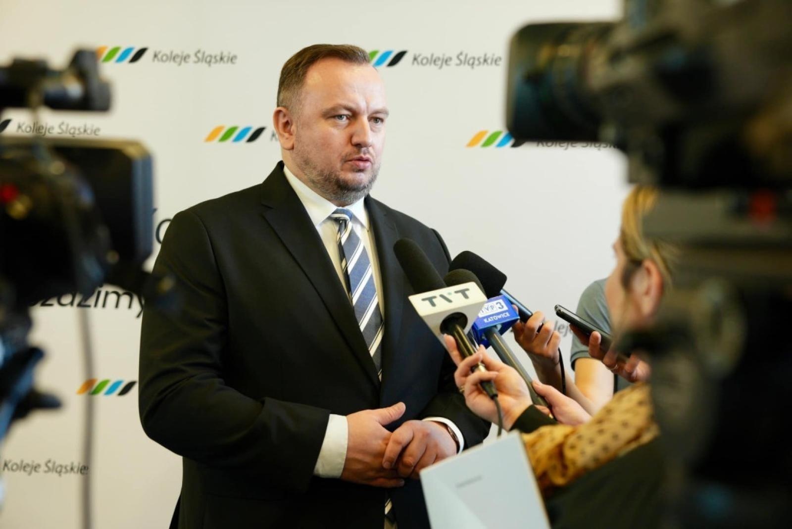 Zdjęcie w galerii na portalu naszwodzislaw.com: Rekordowe ferie w Kolejach Śląskich. Sprzedano tysiące biletów za złotówkę wiadomości z regionu