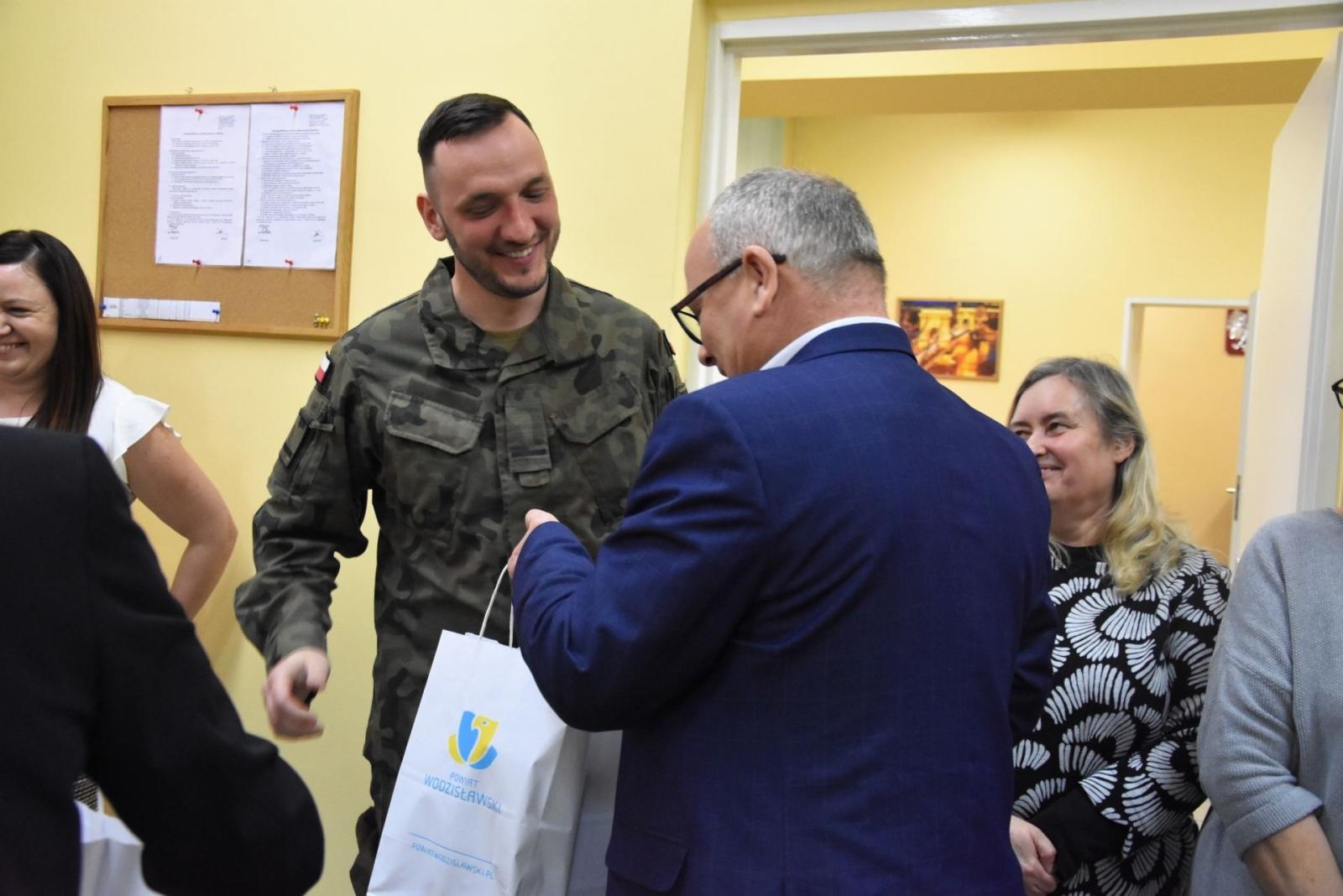 Zdjęcie w galerii na portalu naszwodzislaw.com: W powiecie wodzisławskim rozpoczęła się kwalifikacja wojskowa wiadomości z regionu