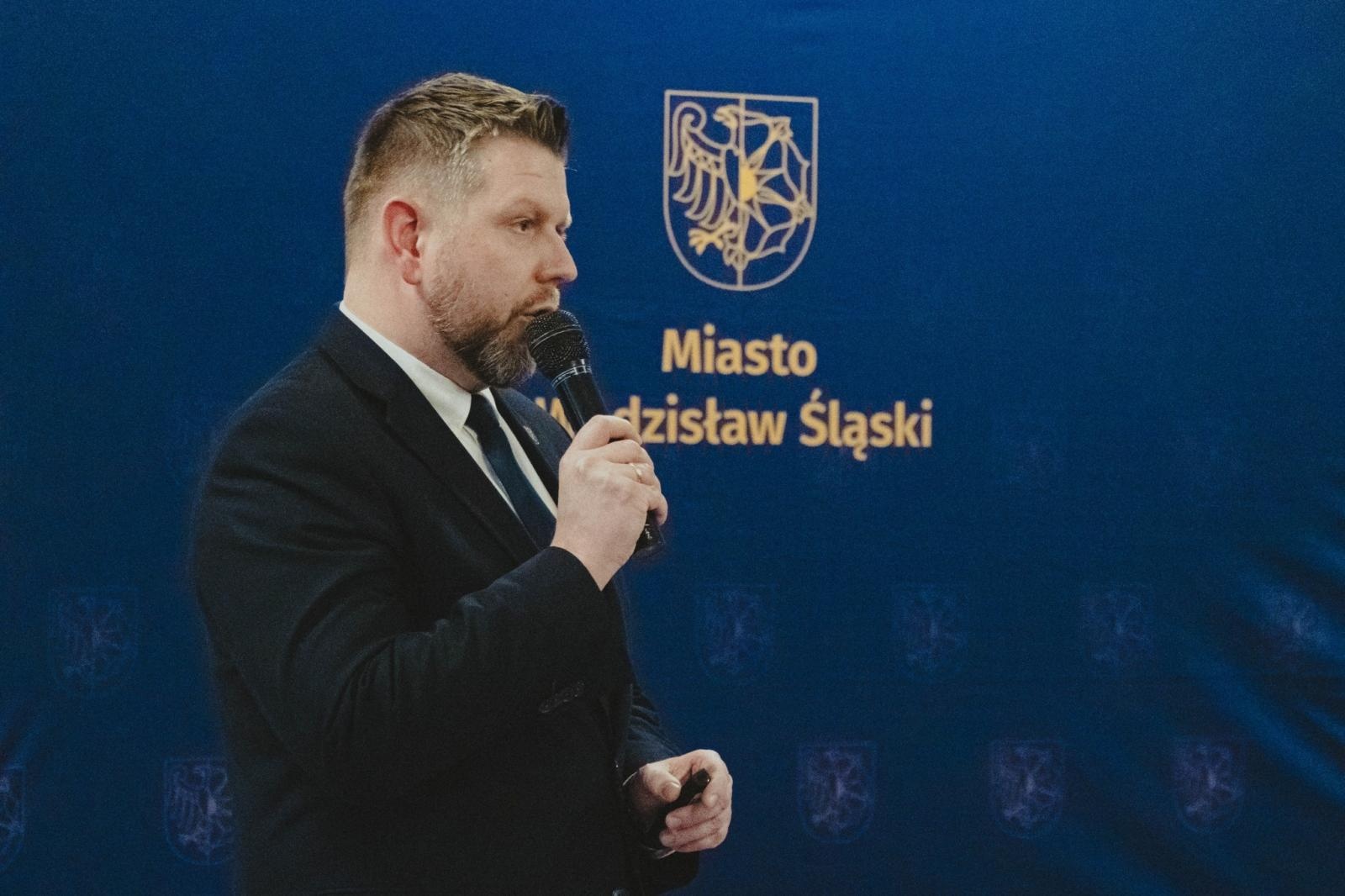 Zdjęcie w galerii na portalu naszwodzislaw.com: Prezydent Kieca spotkał się z mieszkańcami Radlina II wiadomości z regionu