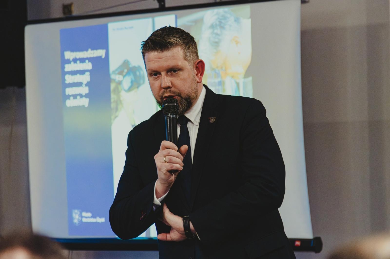 Zdjęcie w galerii na portalu naszwodzislaw.com: Prezydent Kieca spotkał się z mieszkańcami Radlina II wiadomości z regionu