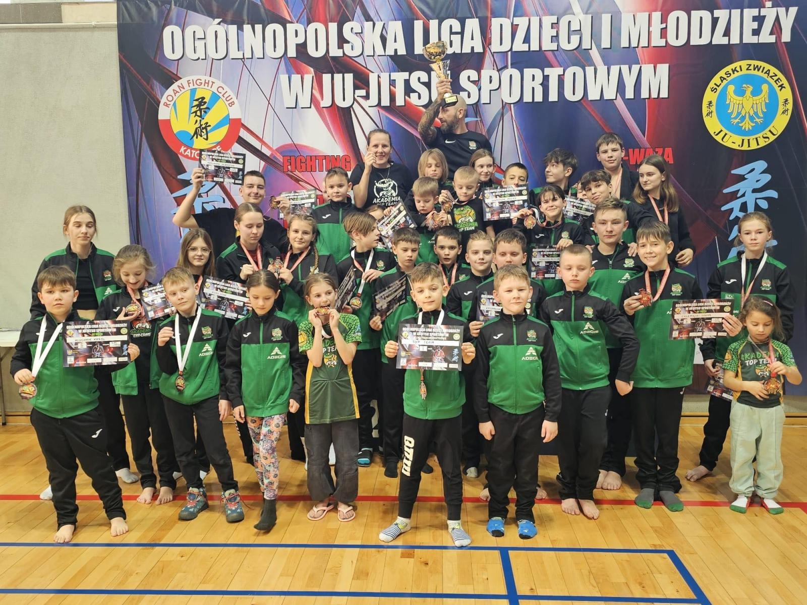 Zdjęcie w galerii na portalu naszwodzislaw.com: Akademia Top Team zdominowała Ligę dzieci i młodzieży w Katowicach wiadomości z regionu