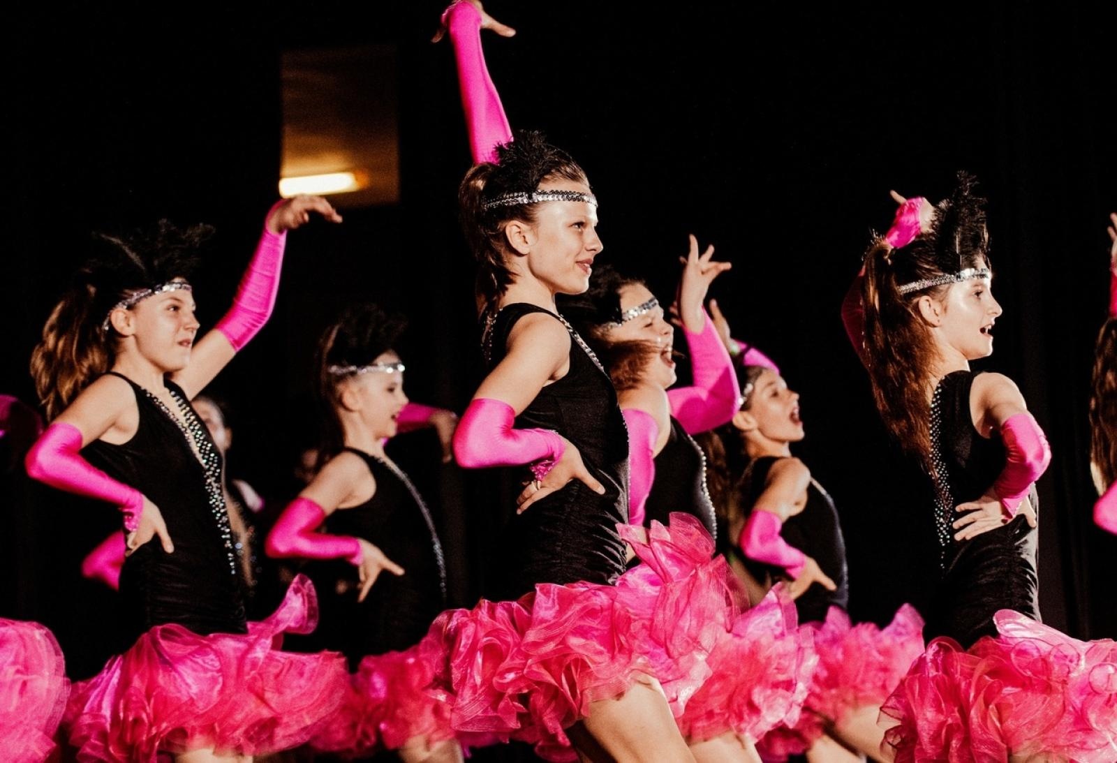 Zdjęcie w galerii na portalu naszwodzislaw.com: WCK zaprasza na XXII Galę taneczną MIX wiadomości z regionu