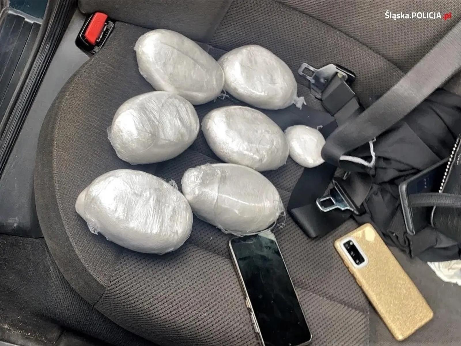 Zdjęcie w galerii na portalu naszwodzislaw.com: Torcida wprowadziła na rynek ponad tonę narkotyków wiadomości z regionu