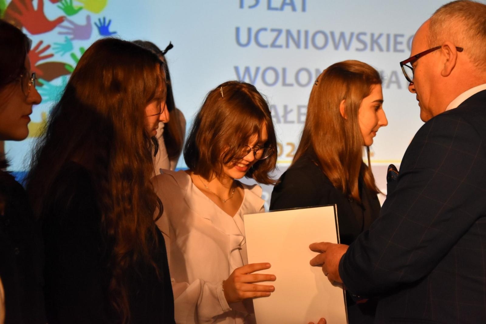 Zdjęcie w galerii na portalu naszwodzislaw.com: Stały wolontariat uczniowski ma już piętnaście lat wiadomości z regionu