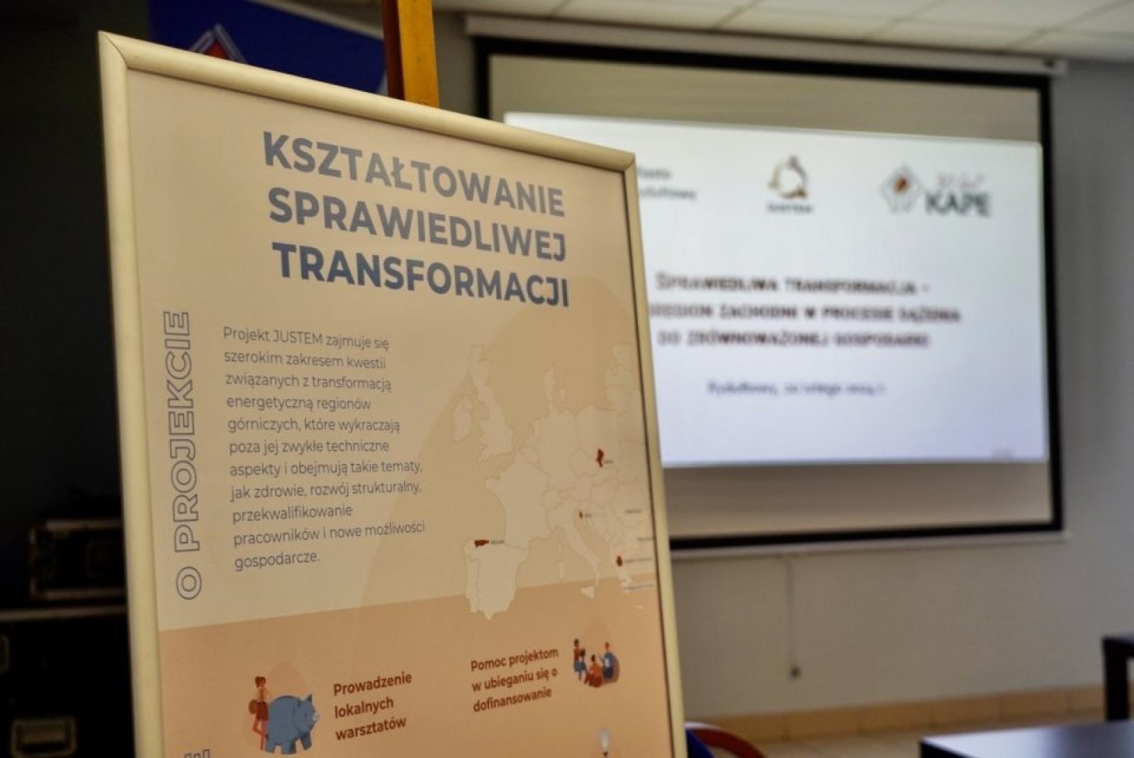 Zdjęcie w galerii na portalu naszwodzislaw.com: W Rydułtowach rozmawiali o zrównoważonej gospodarce w Subregionie Zachodnim wiadomości z regionu