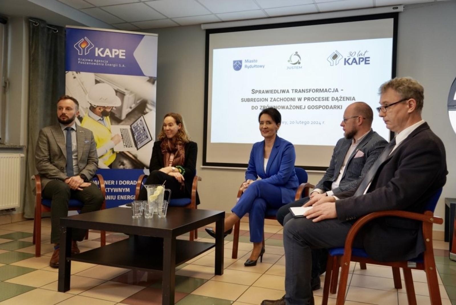 Zdjęcie w galerii na portalu naszwodzislaw.com: W Rydułtowach rozmawiali o zrównoważonej gospodarce w Subregionie Zachodnim wiadomości z regionu