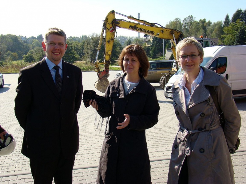 Zdjęcie w galerii na portalu naszwodzislaw.com: Budowa na wielu frontach wiadomości z regionu