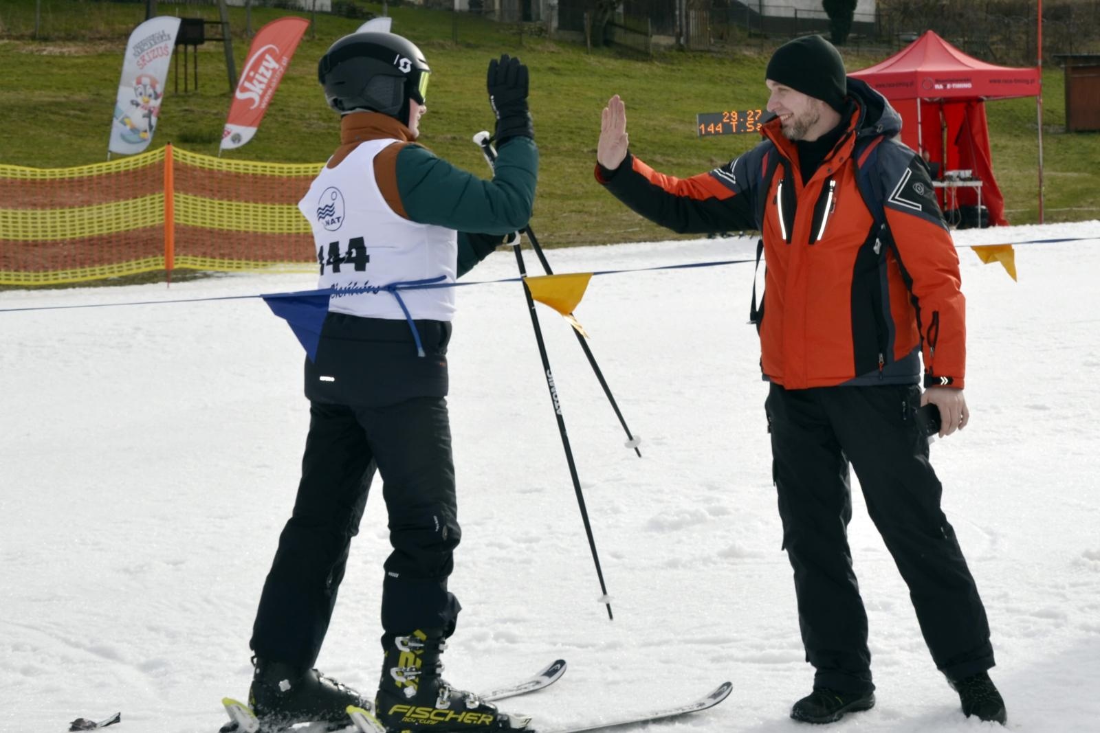 Zdjęcie w galerii na portalu naszwodzislaw.com: Rywalizowali w Slalomie Gigancie o Puchar Dyrektora kopalni ROW wiadomości z regionu
