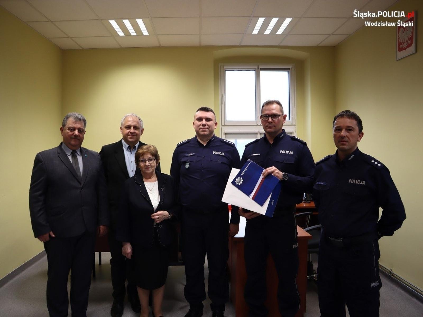 Zdjęcie w galerii na portalu naszwodzislaw.com: Pszowscy policjanci mają nowego szefa wiadomości z regionu