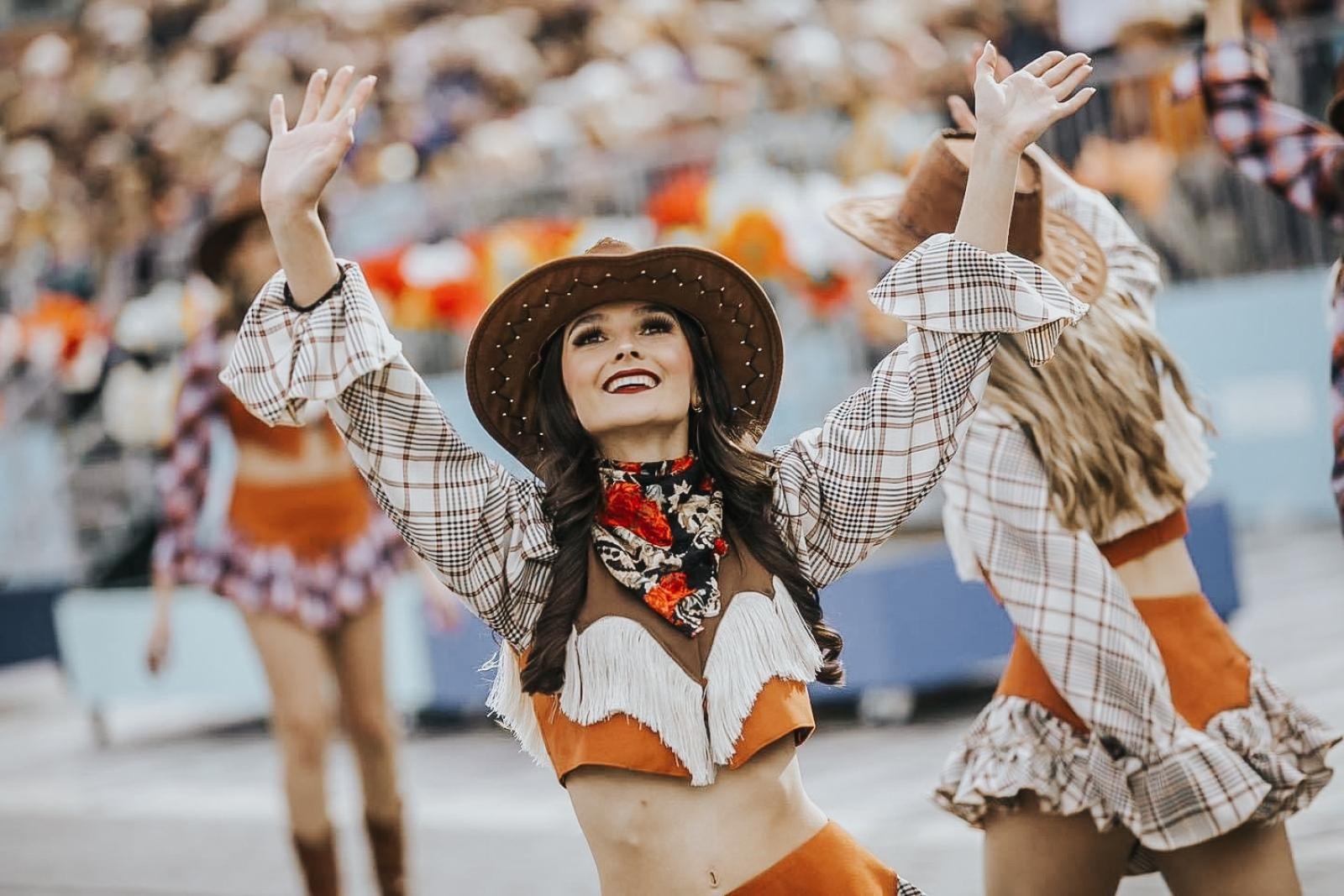 Zdjęcie w galerii na portalu naszwodzislaw.com: Zespół Sukces i Orkiestra KWK Rydułtowy na festiwalu w Nicei wiadomości z regionu