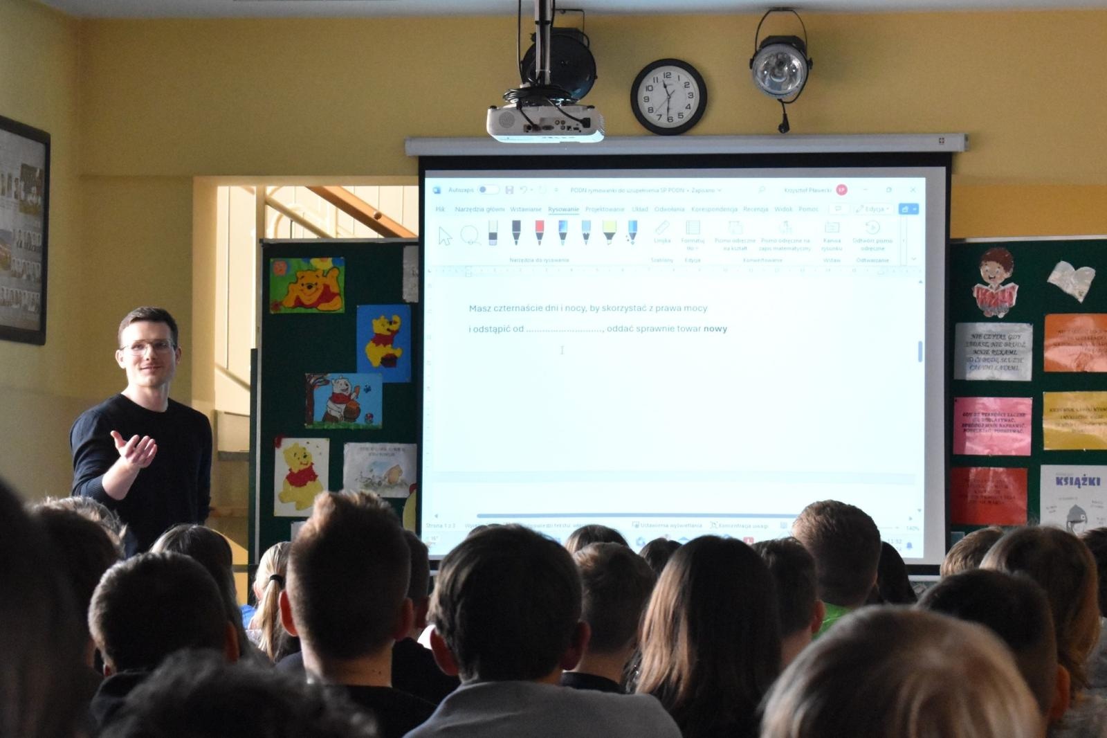 Zdjęcie w galerii na portalu naszwodzislaw.com: Warsztaty cyberbezpieczeństwa w skrzyszowskiej szkole wiadomości z regionu