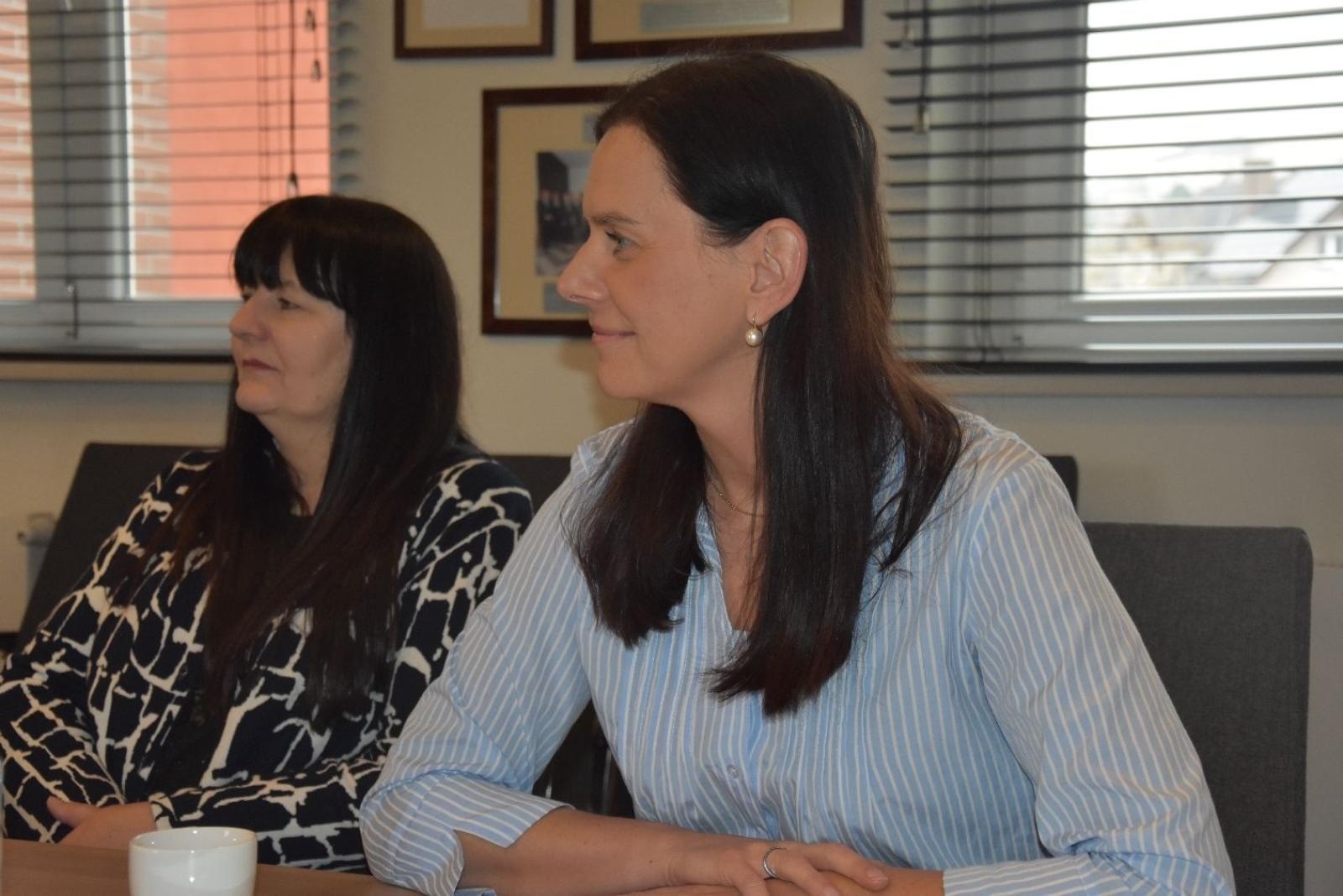 Zdjęcie w galerii na portalu naszwodzislaw.com: Dwie powiatowe szkoły z nowymi partnerami wiadomości z regionu