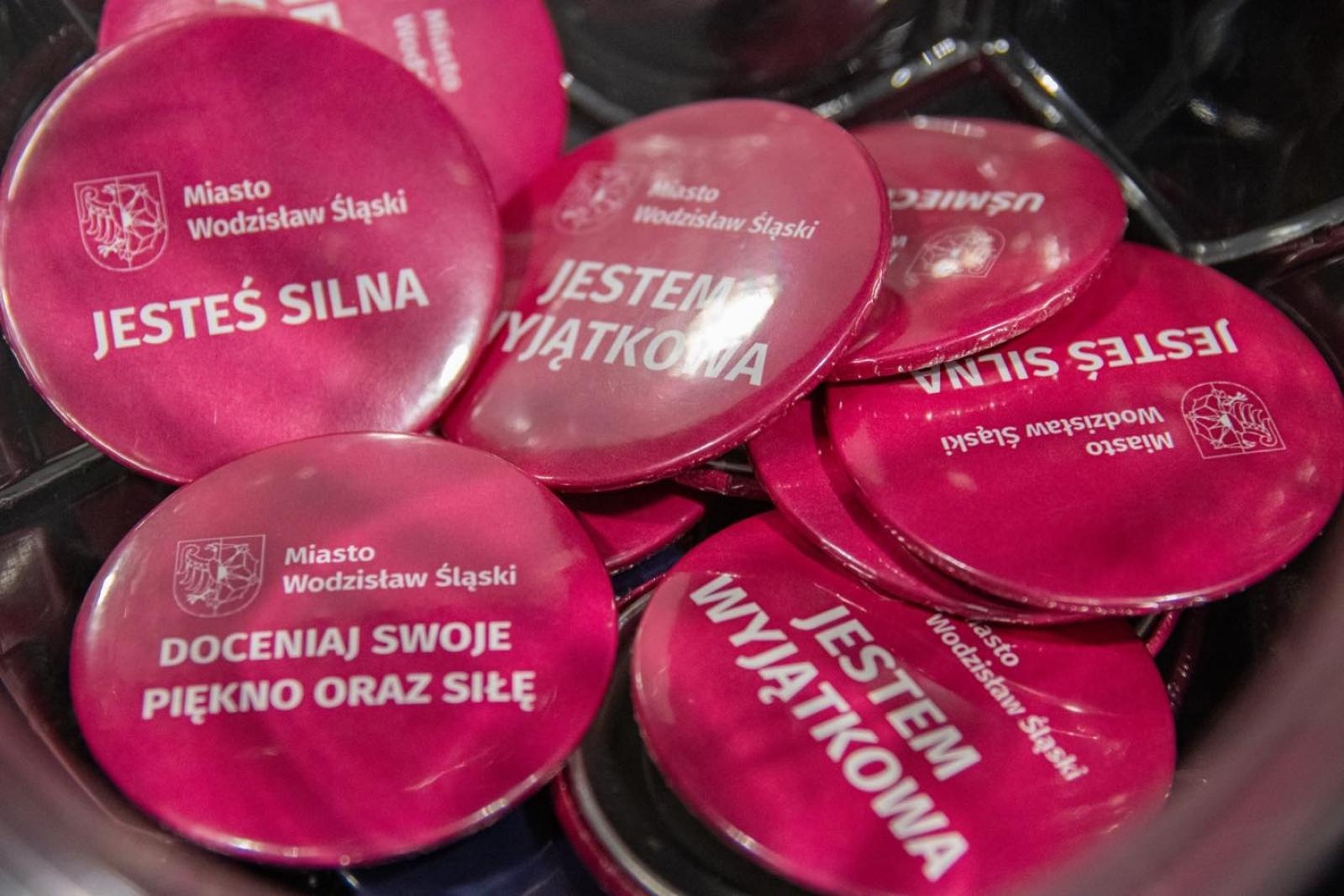 Zdjęcie w galerii na portalu naszwodzislaw.com: To był wyjątkowy Dzień Kobiet w Wodzisławiu Śląskim [FOTO] wiadomości z regionu