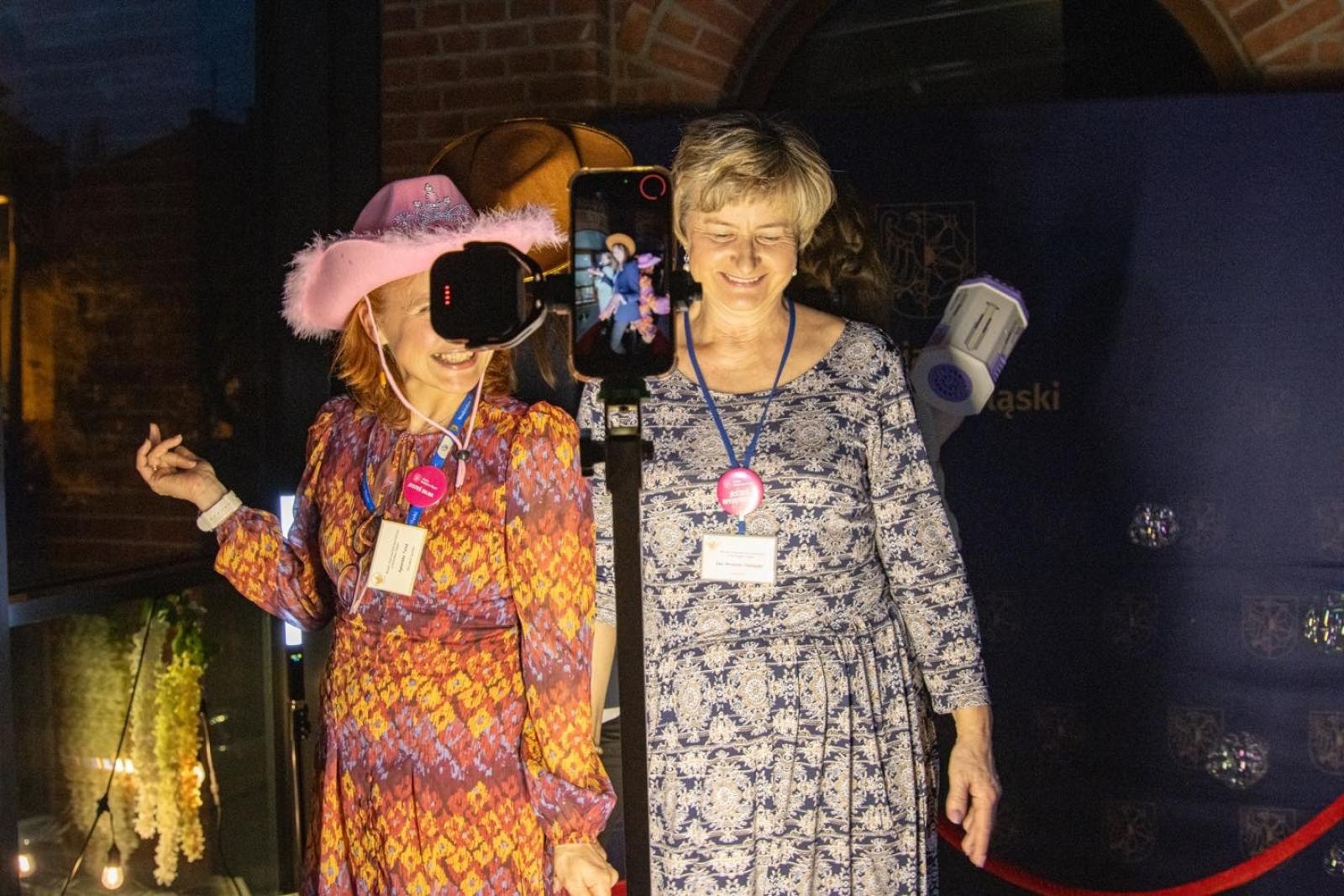 Zdjęcie w galerii na portalu naszwodzislaw.com: To był wyjątkowy Dzień Kobiet w Wodzisławiu Śląskim [FOTO] wiadomości z regionu